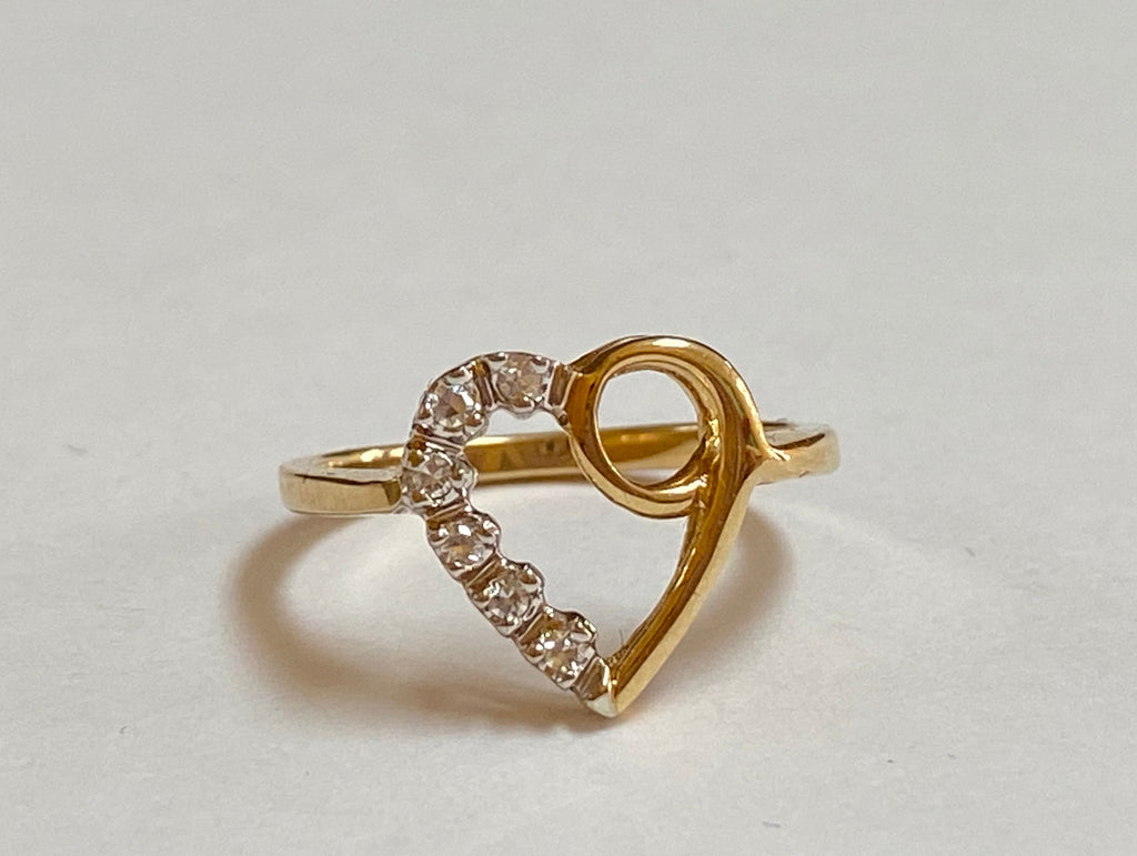 14K Yellow Solid Gold Heart Diamond Ring!!!!! Size 5 1/2