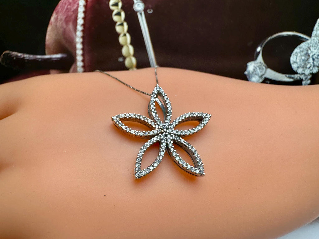 14K White Gold Diamond Flower Pendant Necklace, 18" Chain