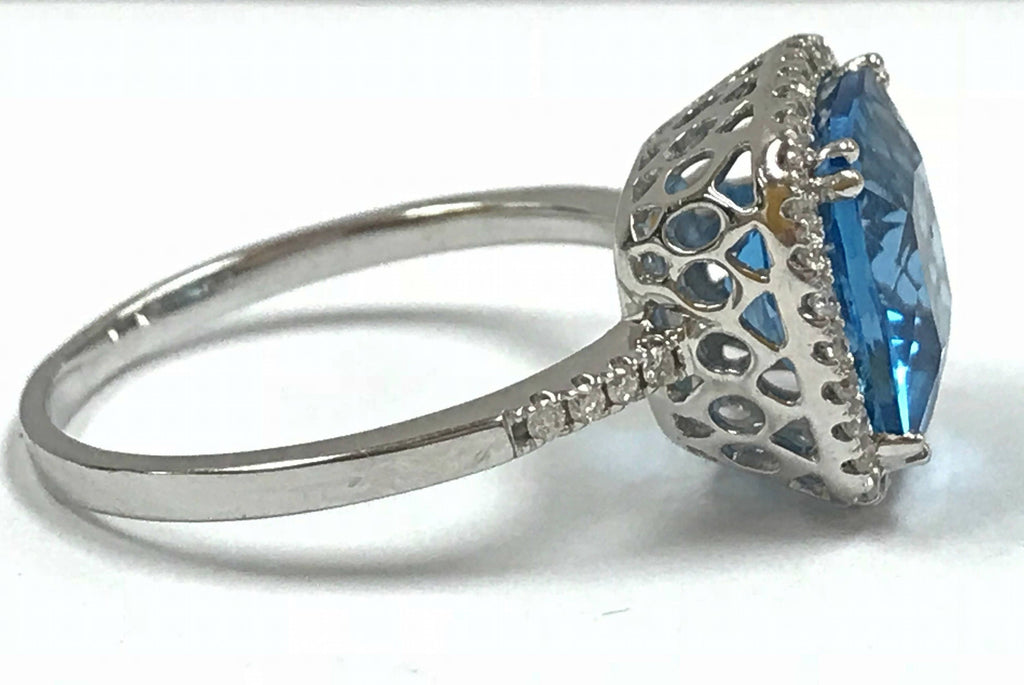 14K White Gold Blue Topaz Diamond Ring - Size 9 3/4