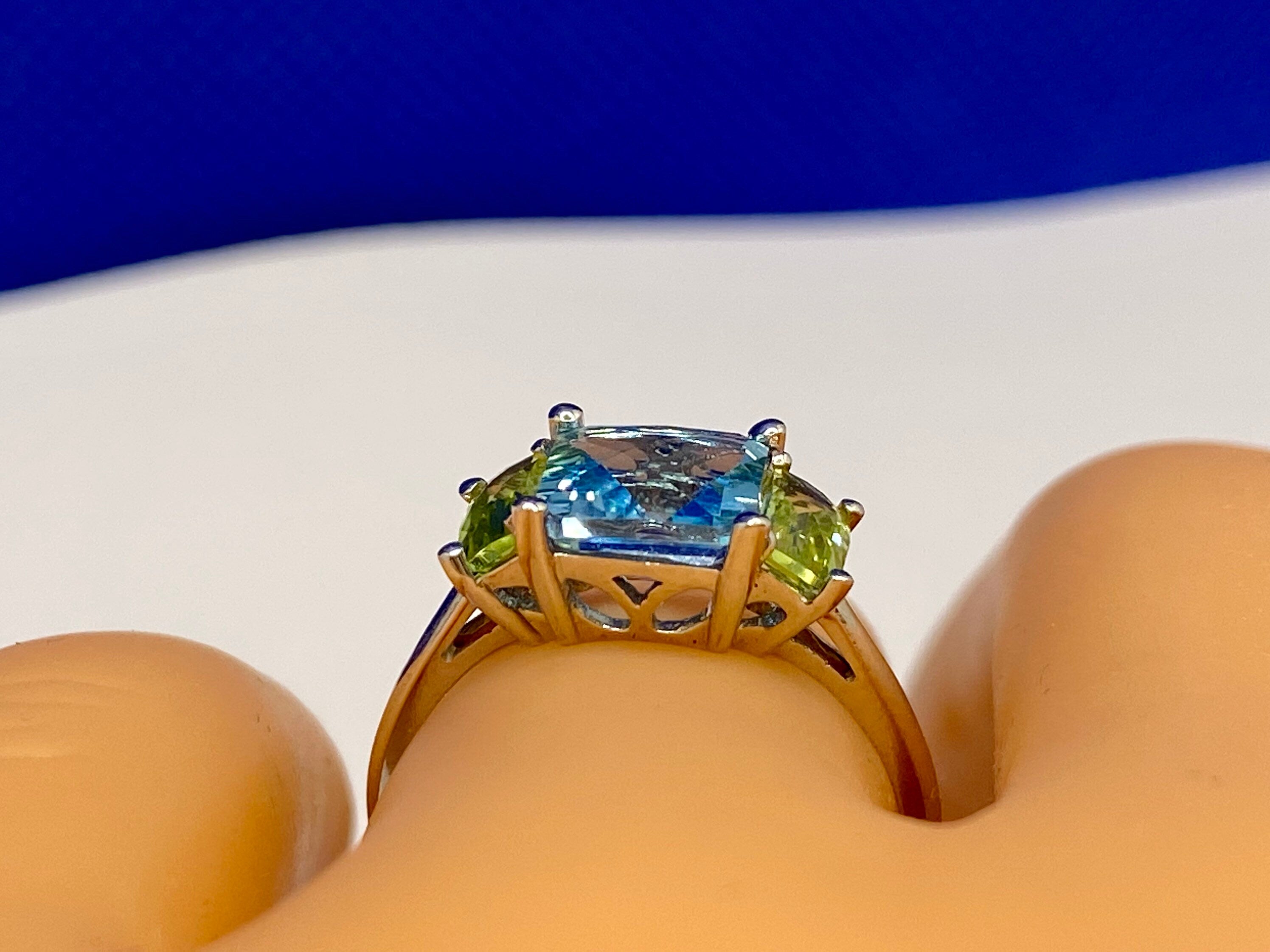 14K White Gold Emerald Cut Aquamarine and Peridot Ring