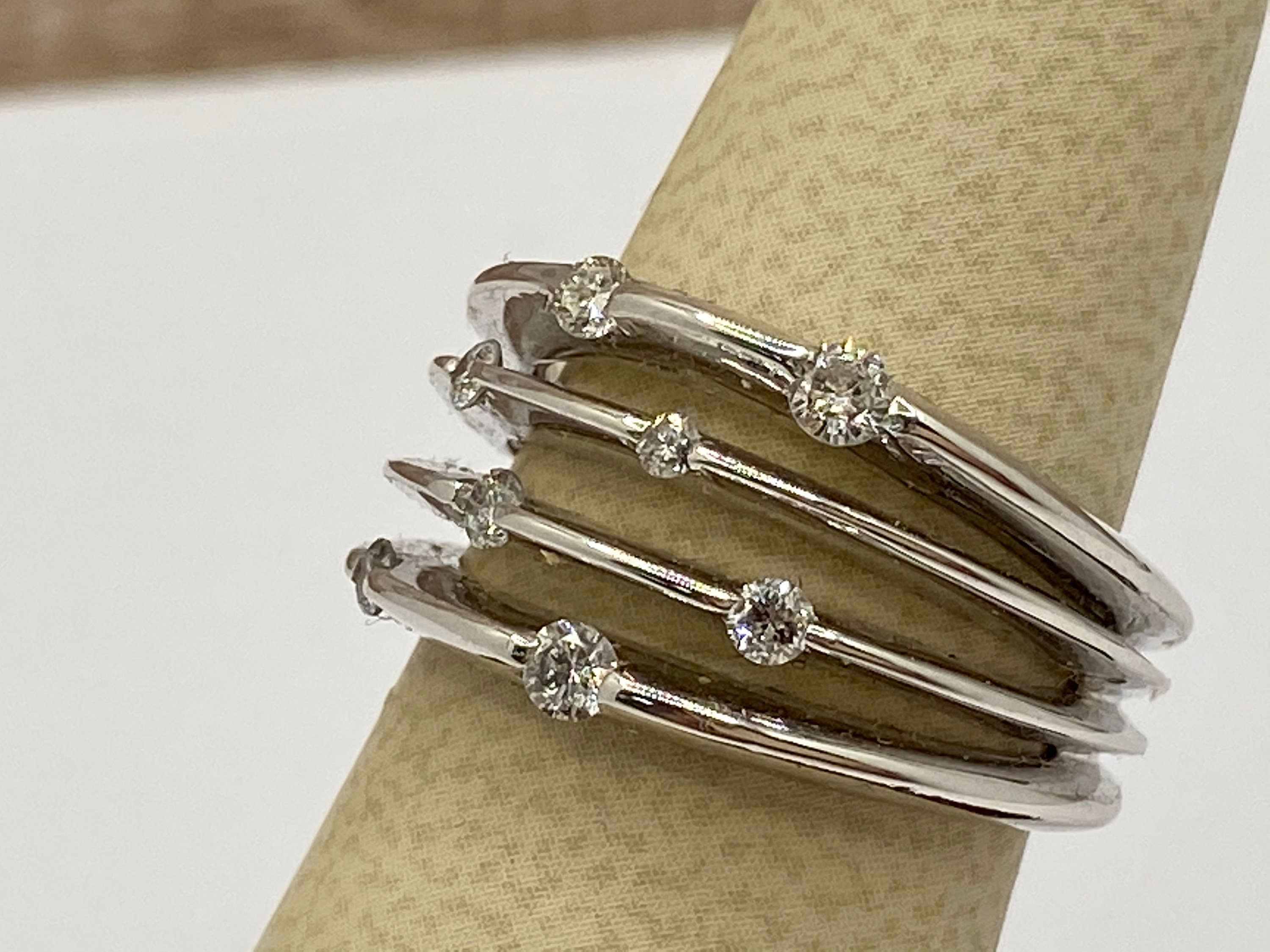 14k White Gold Diamond Ring - Size 6