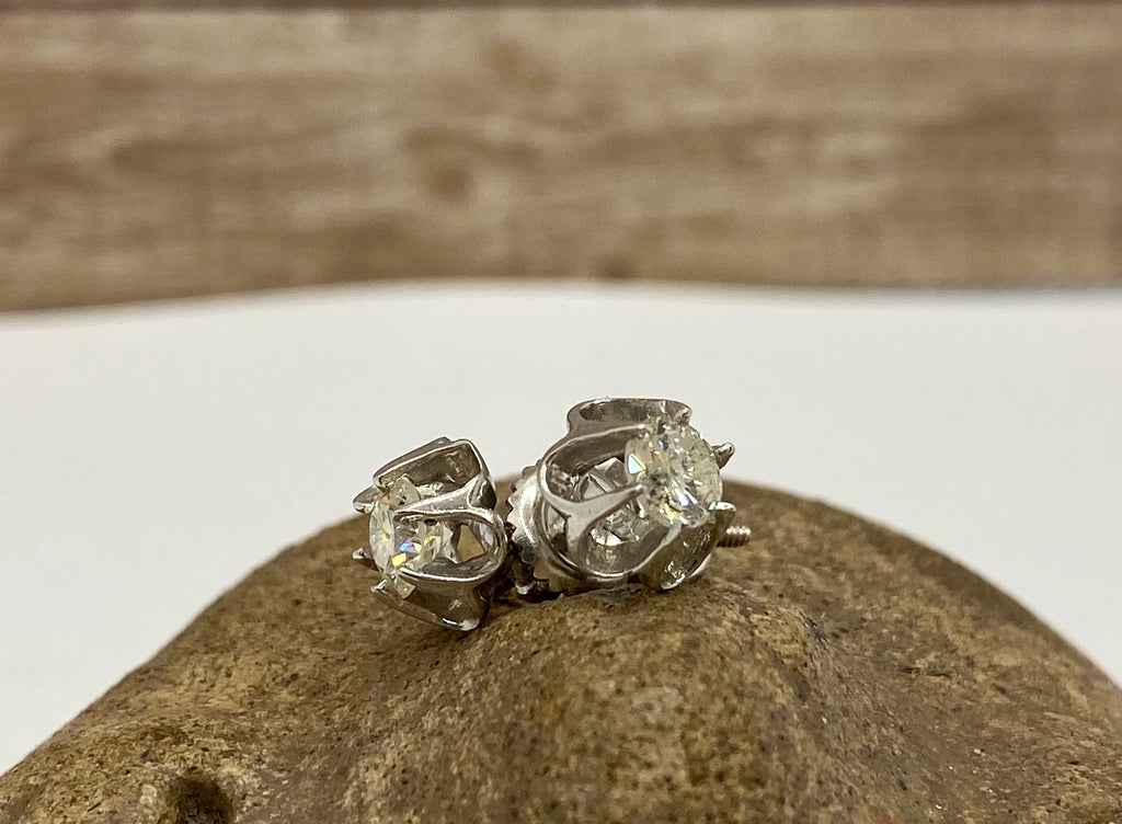 14K White Gold Diamond Stud Earrings: Flower Design, 0.5ct TCW