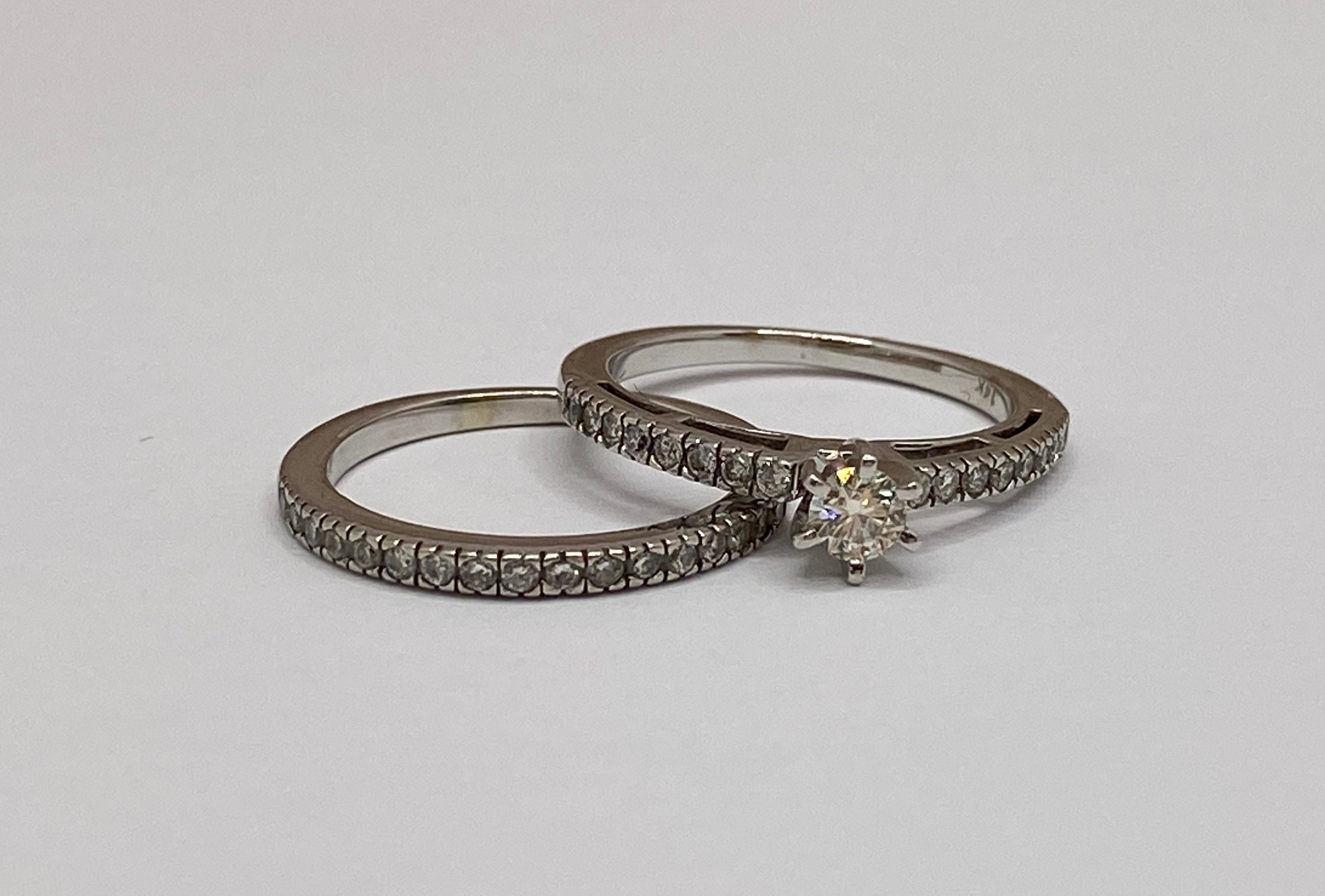 14K White Gold Diamond Wedding Ring Set - Size US 5