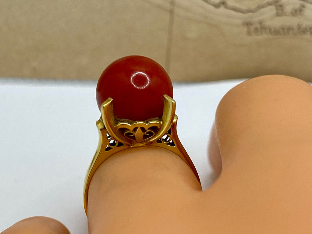 18K Gold Oxblood Coral Ball Ring - Size 5 3/4