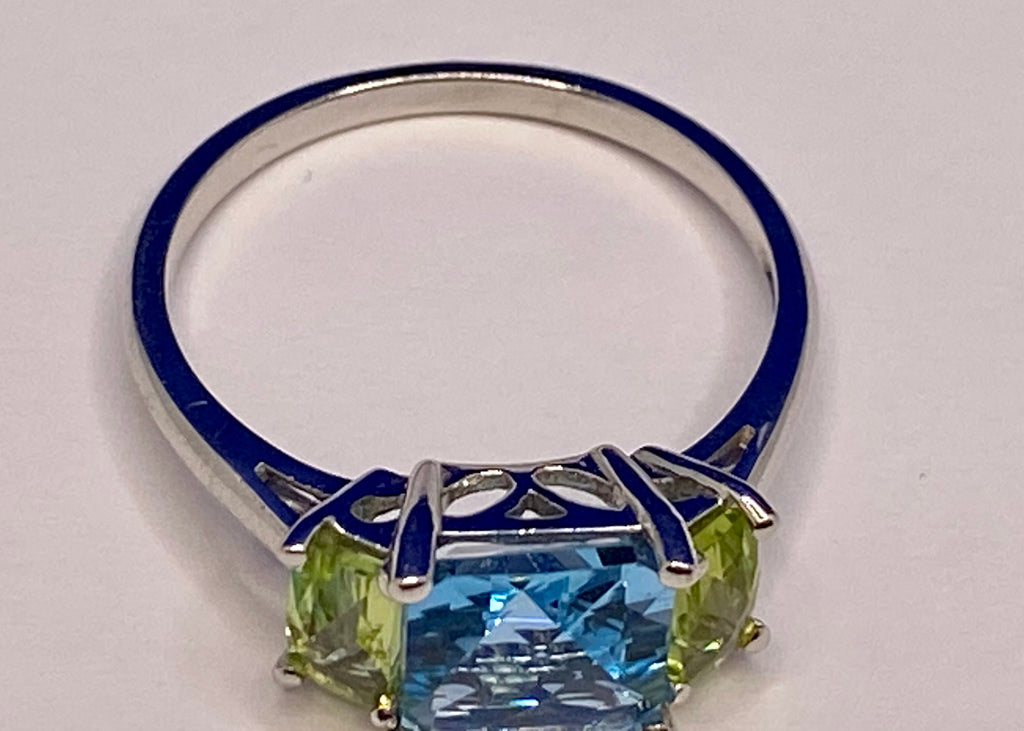 14K White Gold Emerald Cut Aquamarine and Peridot Ring