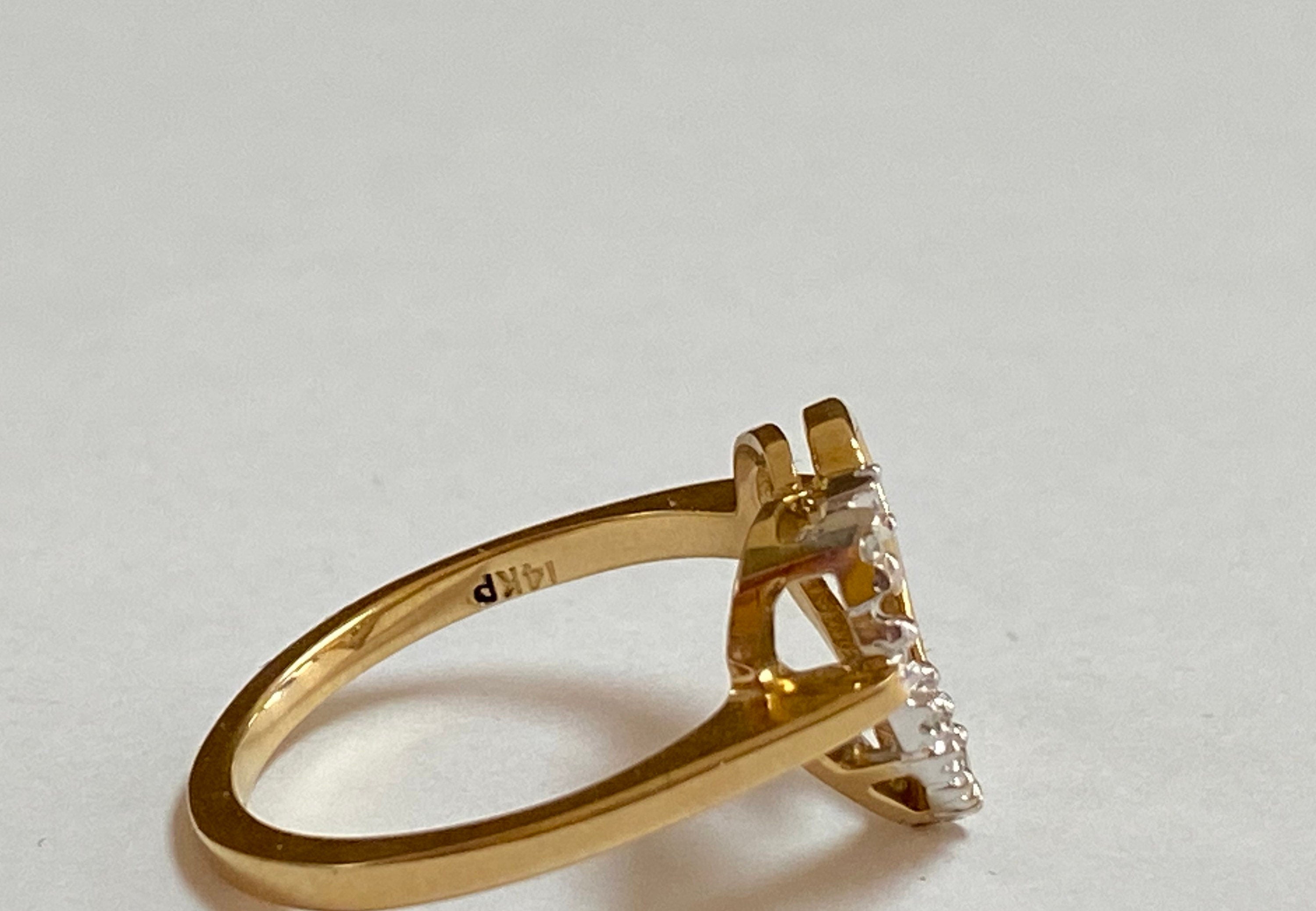 14K Yellow Solid Gold Heart Diamond Ring!!!!! Size 5 1/2
