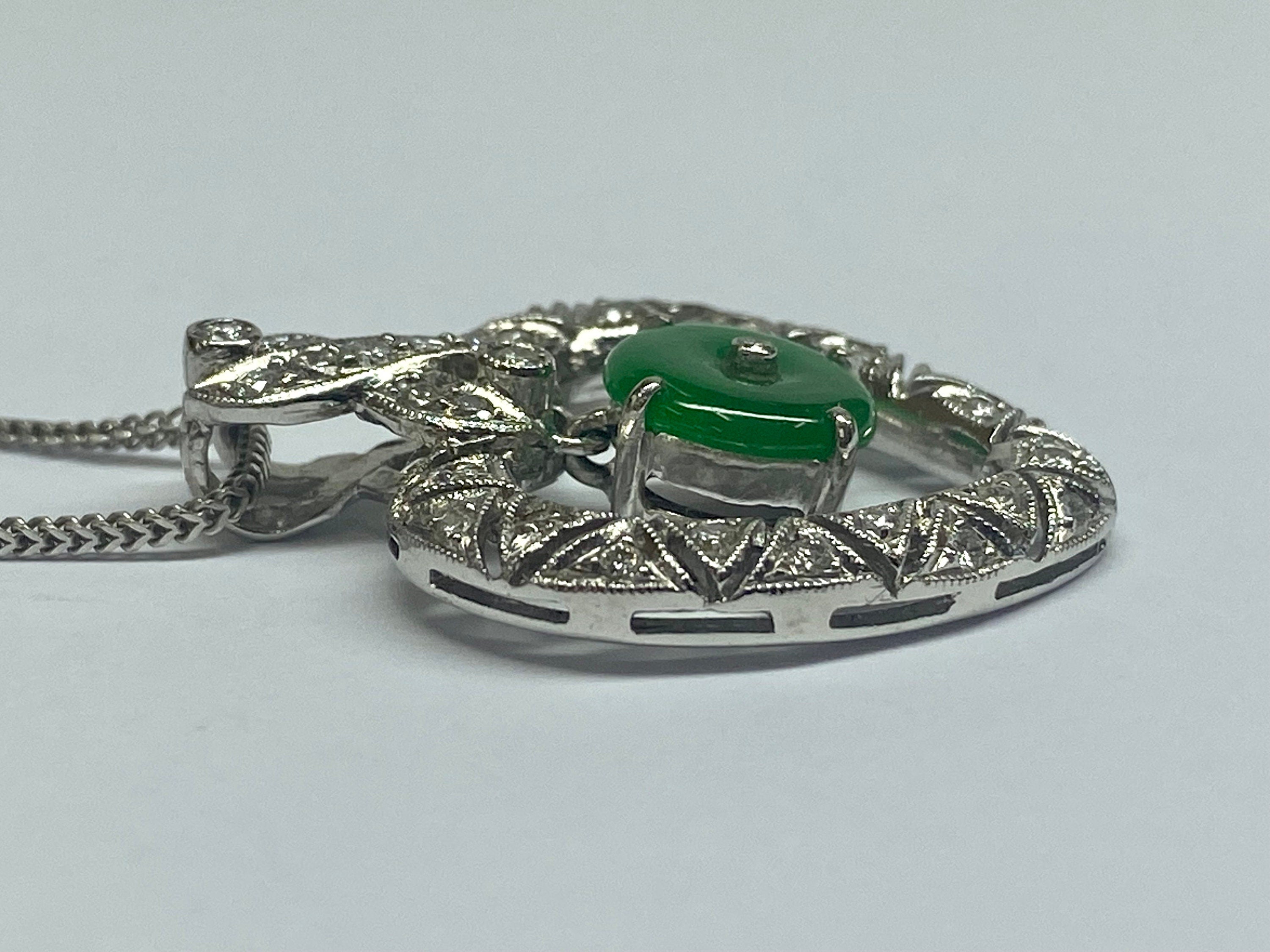 18K White Gold Diamond & Jadeite Jade Heart Pendant Necklace