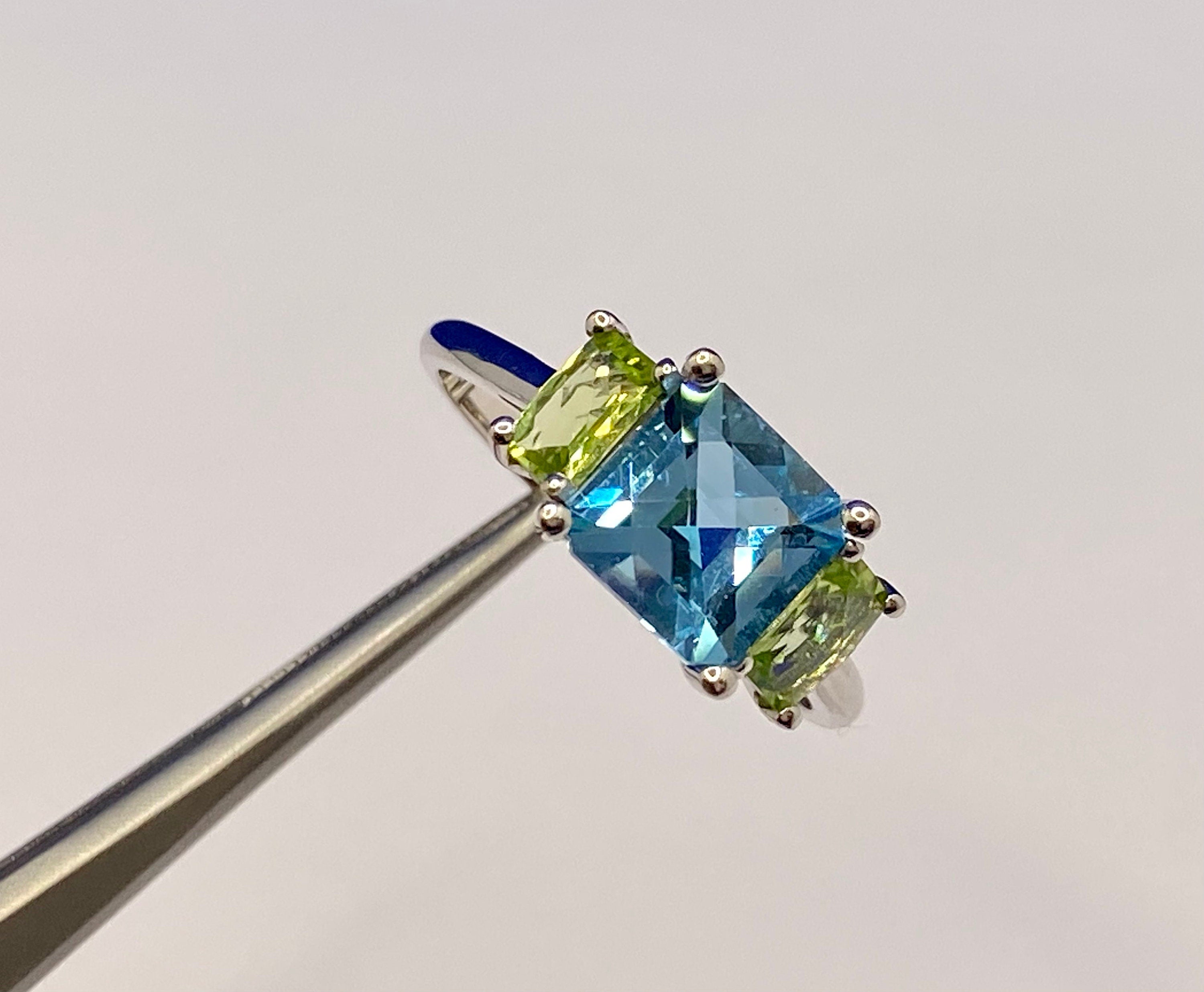 14K White Gold Emerald Cut Aquamarine and Peridot Ring