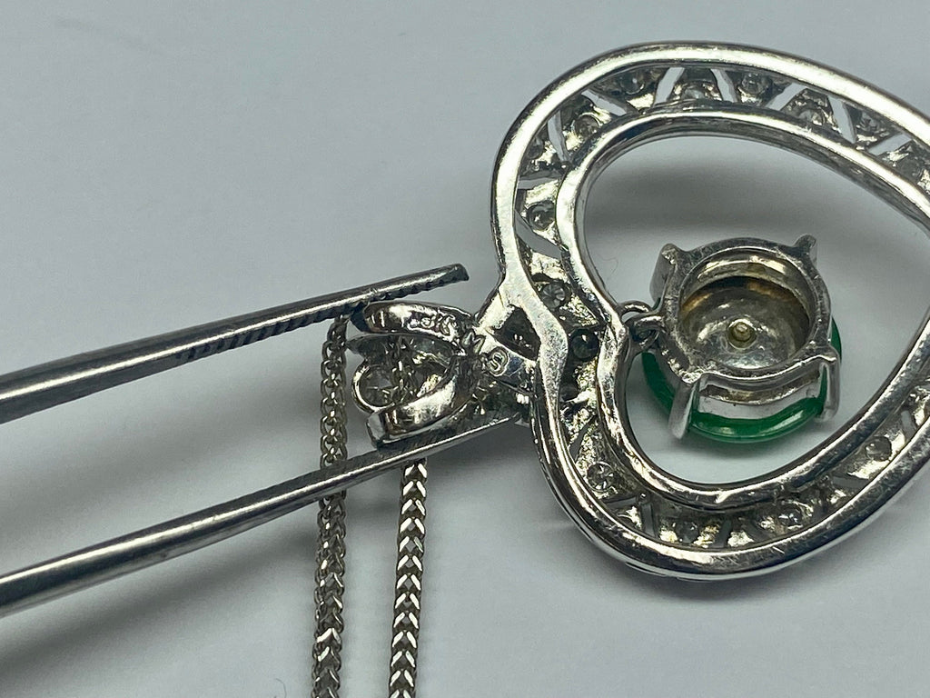 18K White Gold Diamond & Jadeite Jade Heart Pendant Necklace