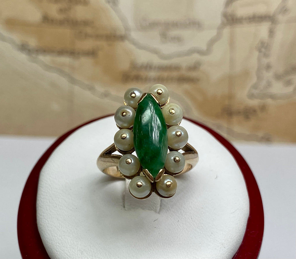 14K Yellow Gold Green Jade & Seed Pearl Ring - Size 4 1/2