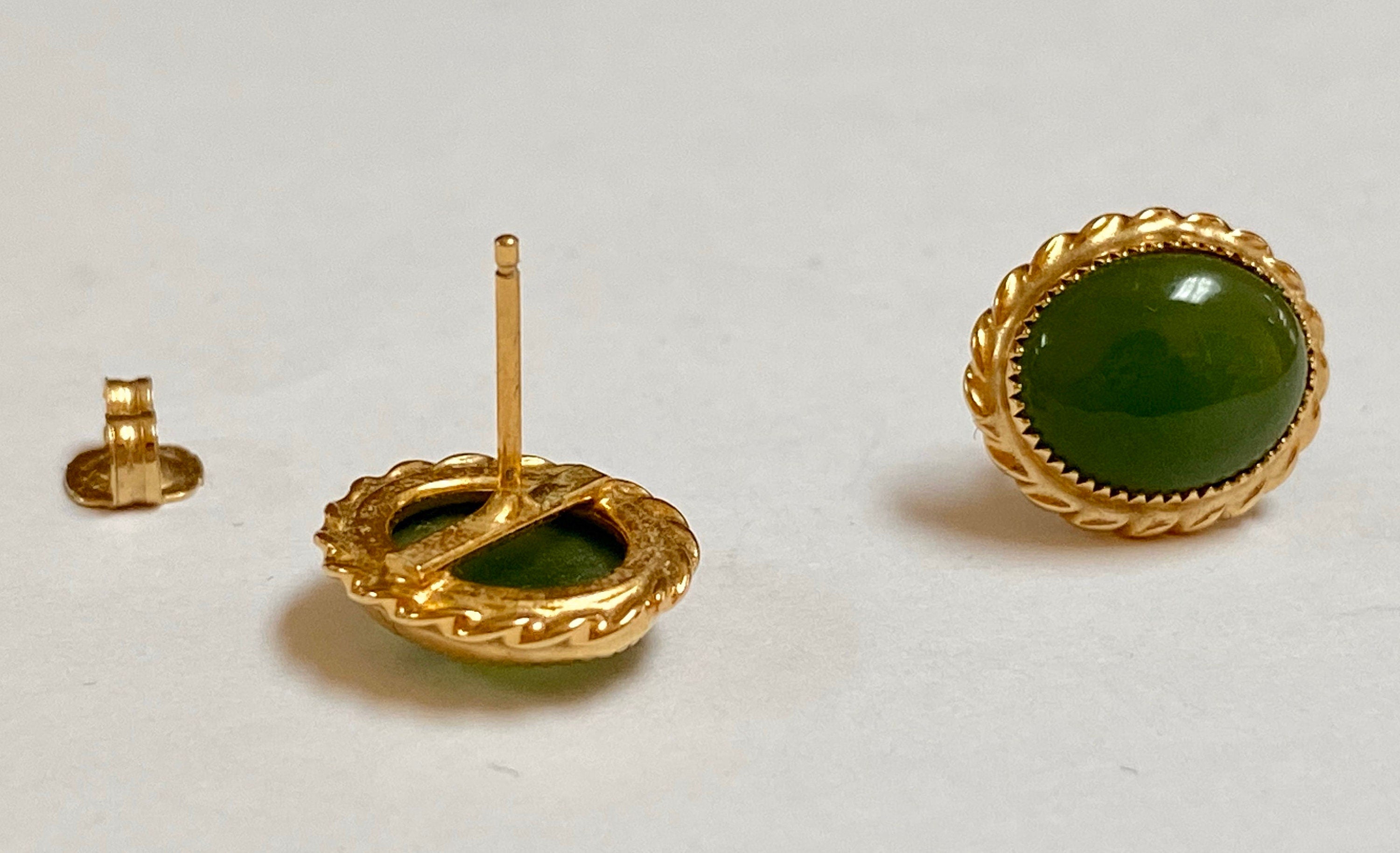 12K Yellow  Gold Filled And Green Jade Cabochon Stud Earring Set!!!!