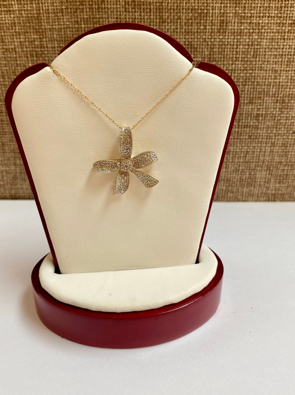 14K Yellow Solid Gold Necklace And Flower Pendant With Diamond Accents!!!!