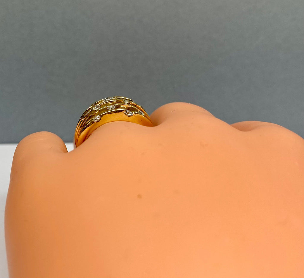 14k Yellow Gold Diamond Ring - Size 7