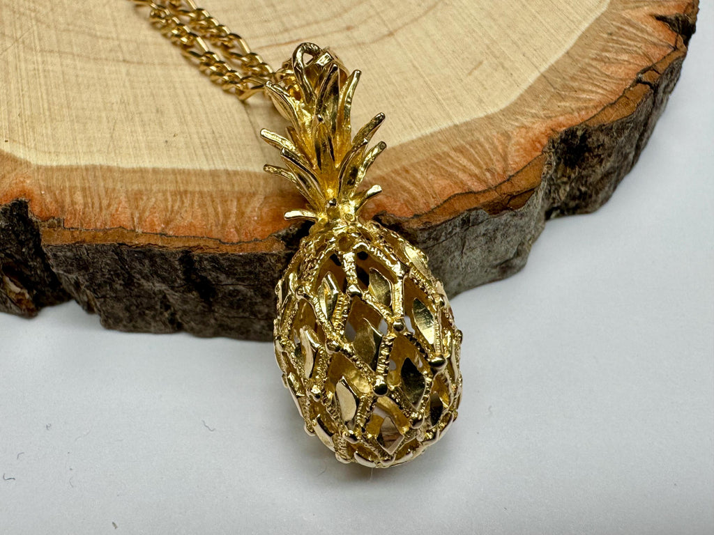 14K Yellow Gold 3D Pineapple Pendant, Hawaiian Charm