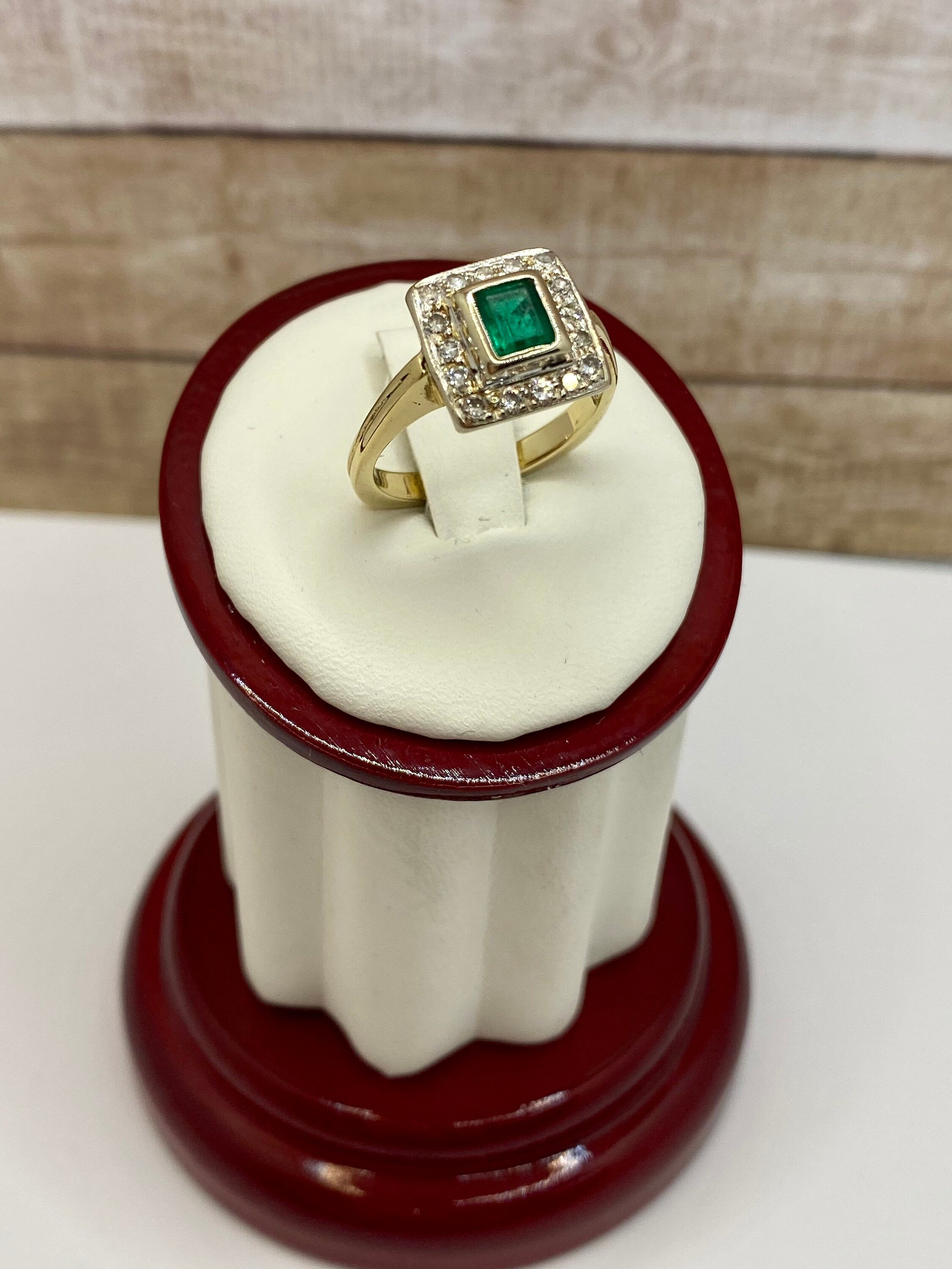 14K Yellow Gold Diamond And Emerald Statement Ring!!!!!