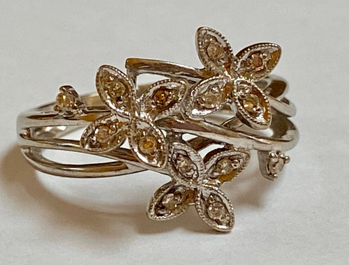 10K White Gold Diamond Flower Ring - Size 7 1/4