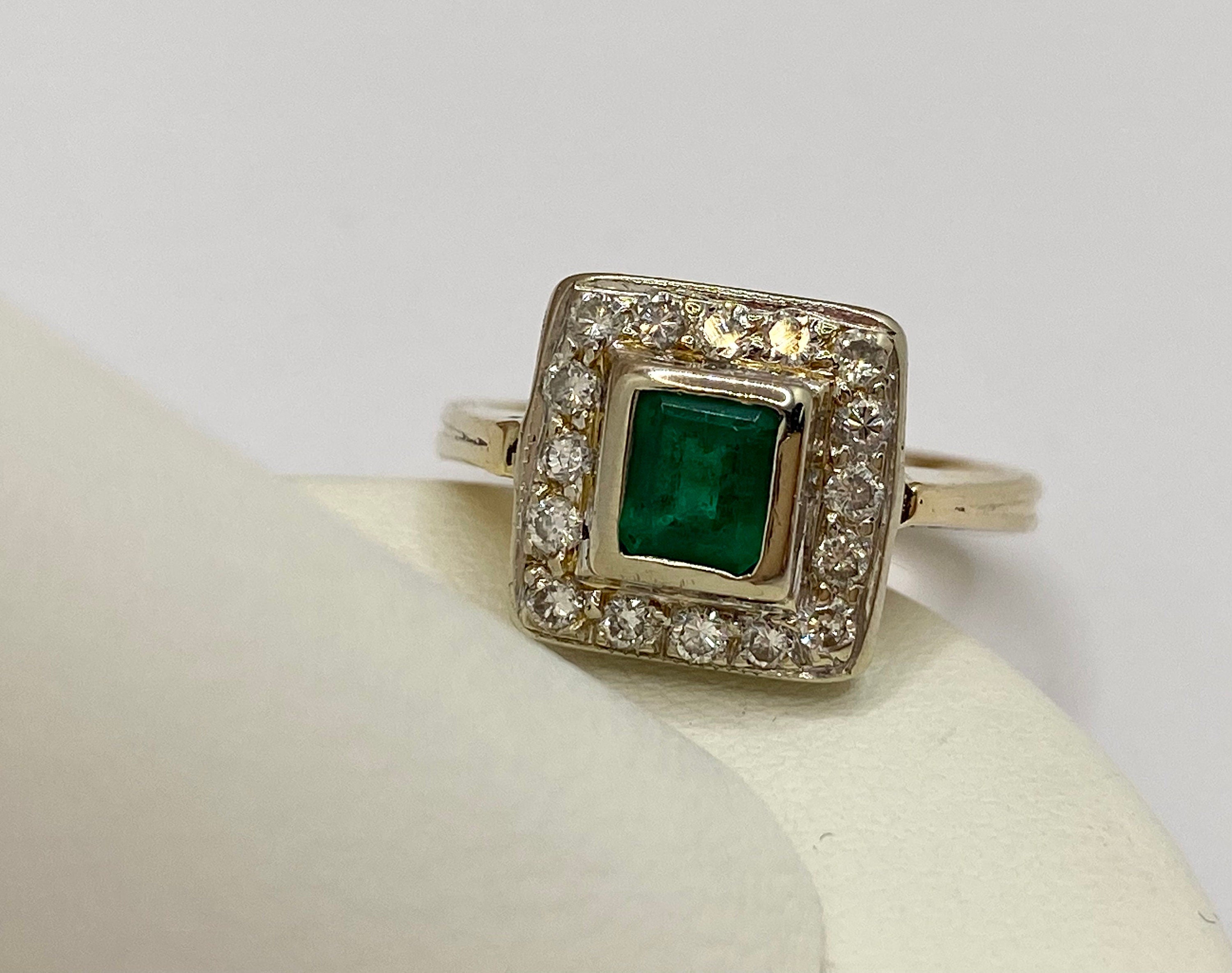 14K Yellow Gold Diamond And Emerald Statement Ring!!!!!