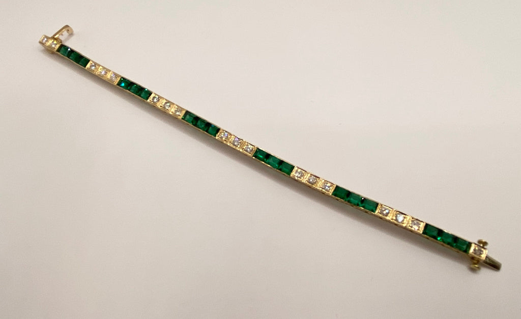 14K Yellow Gold Diamond And Emerald Tennis Bracelet!!!!