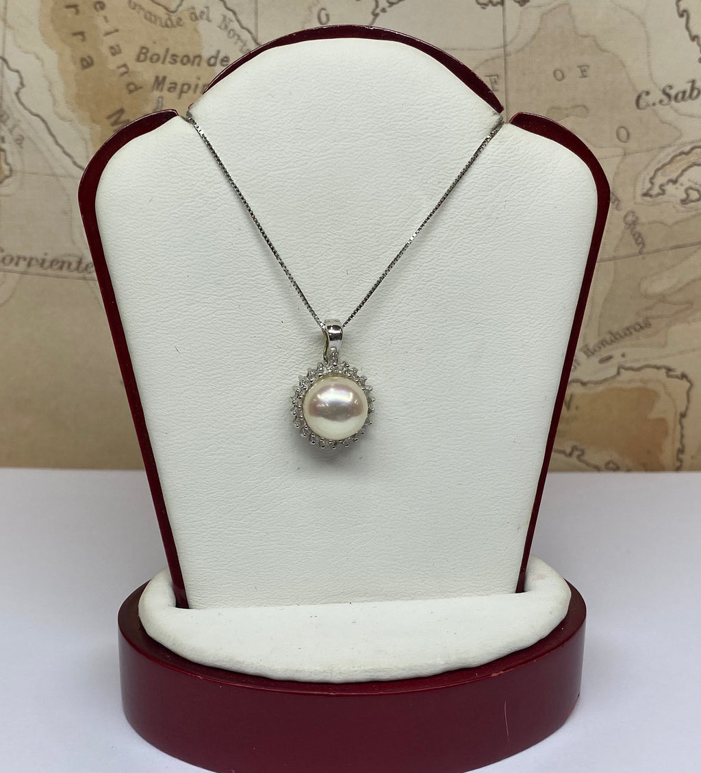 14K White Gold Pearl Diamond Pendant Necklace