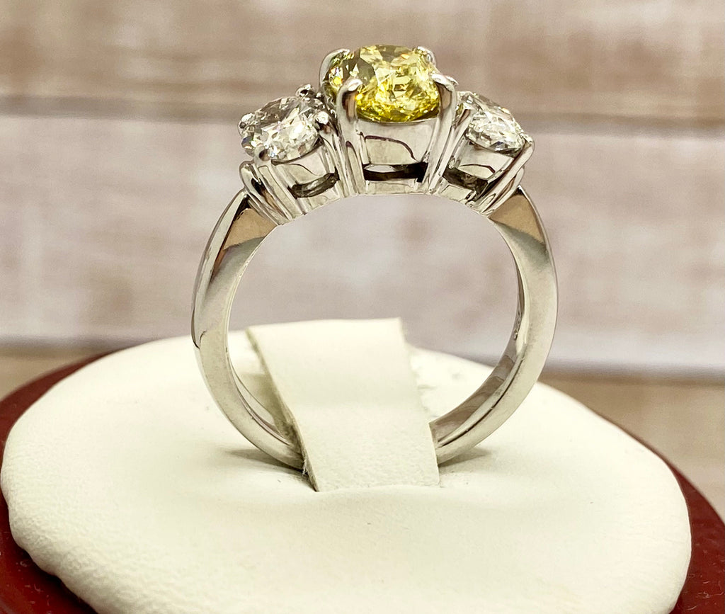 18K White Gold Fancy Yellow Diamond Ring, VS1 Clarity, Size 5 1/4