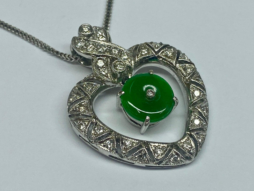18K White Gold Diamond & Jadeite Jade Heart Pendant Necklace