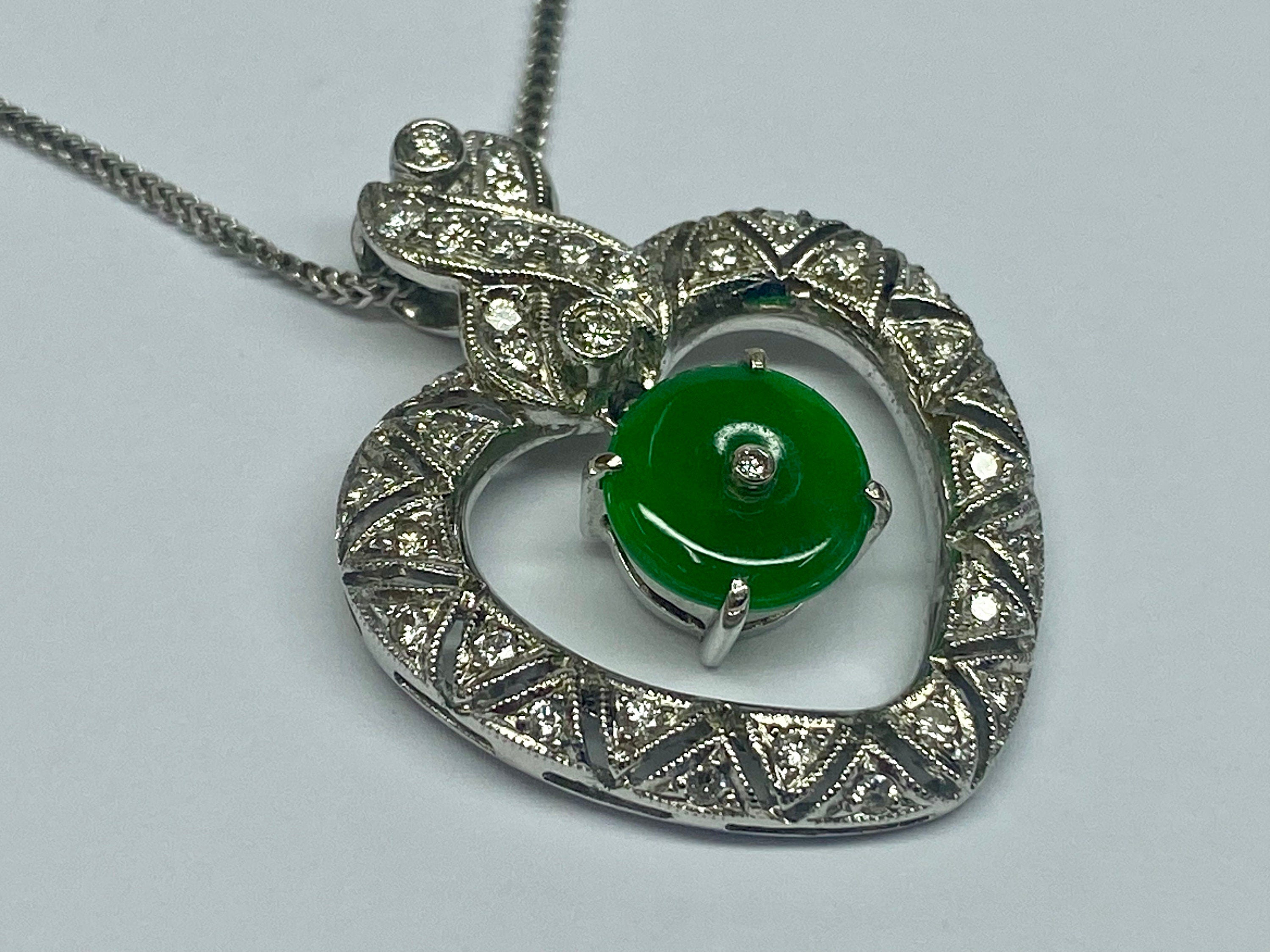 18K White Gold Diamond & Jadeite Jade Heart Pendant Necklace