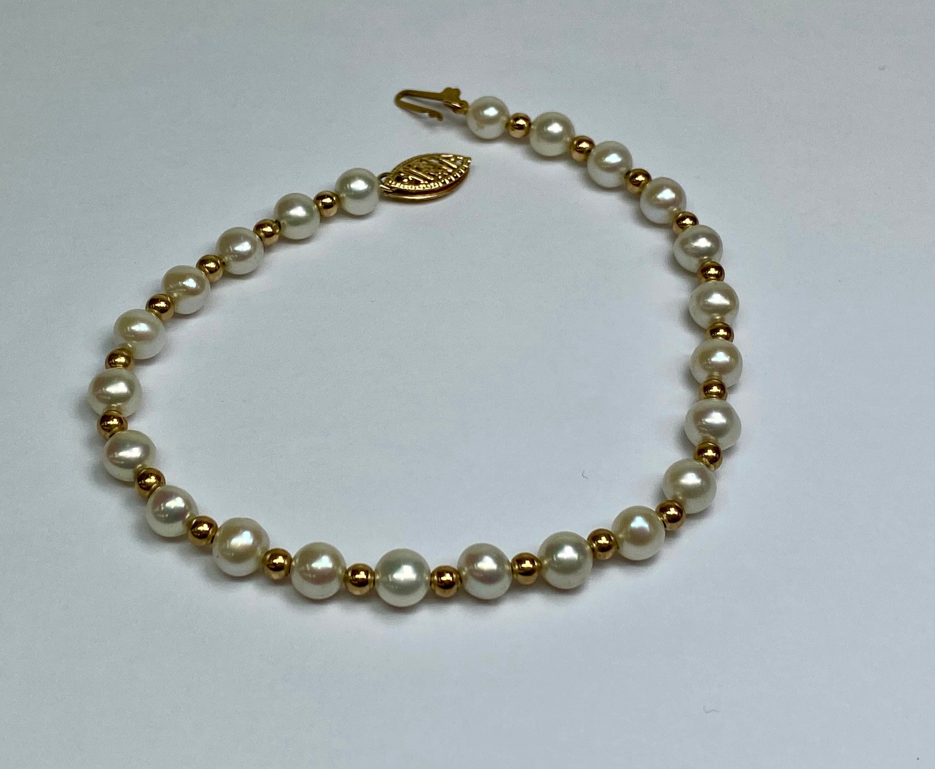14K Yellow Gold Pearl Bracelet with Fancy Clasp