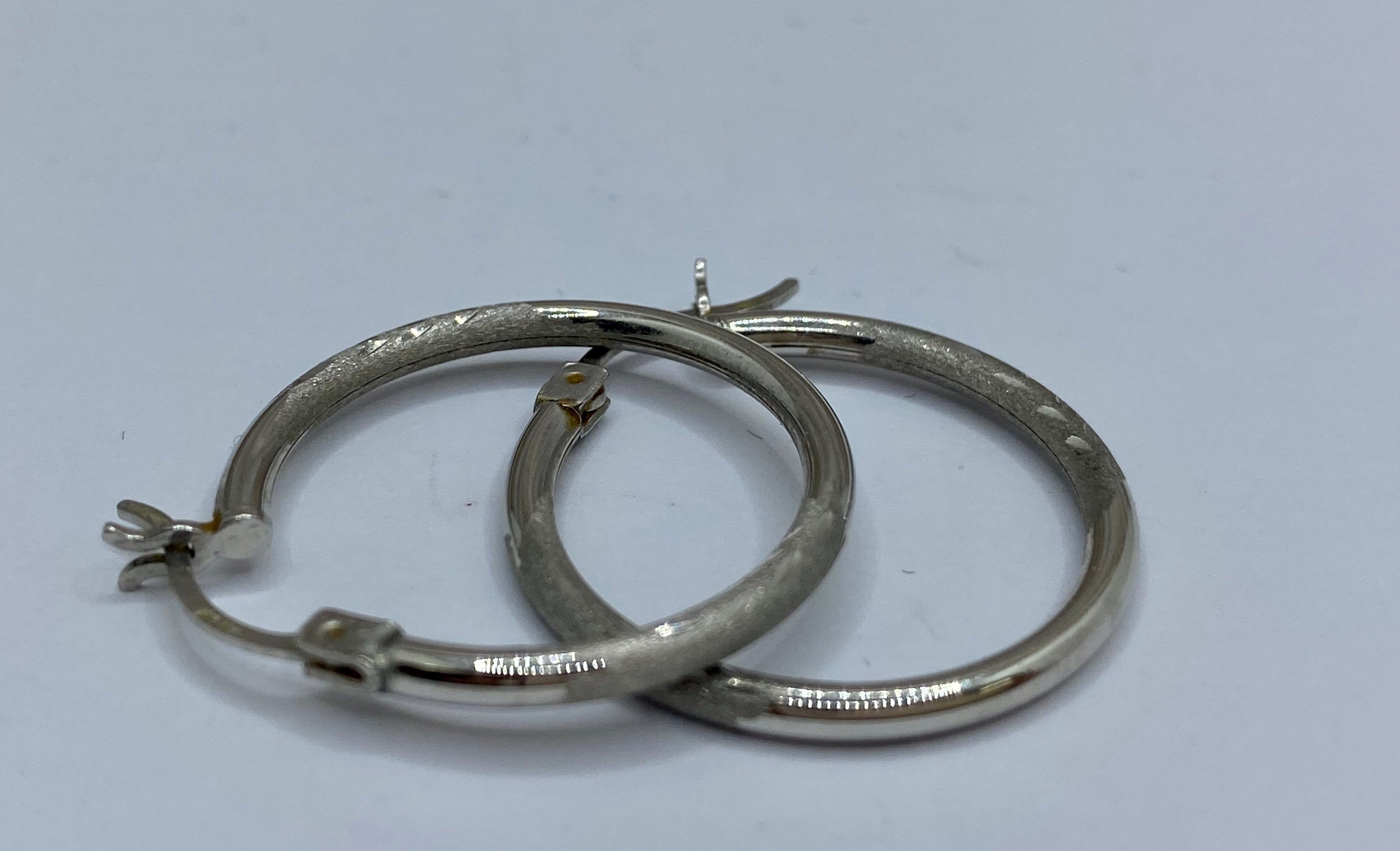 14K White Gold Hoop Earring Set !!!