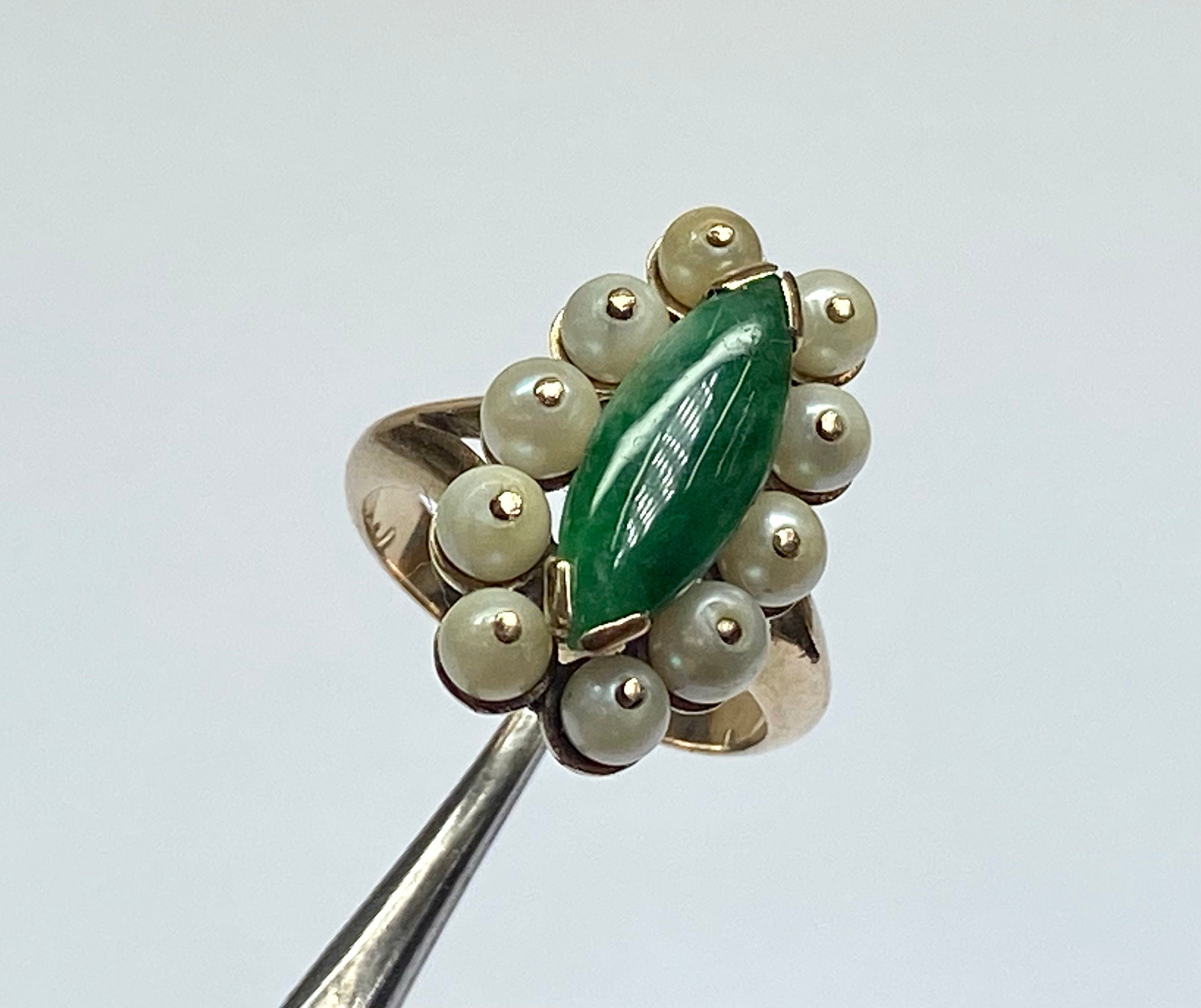 14K Yellow Gold Green Jade & Seed Pearl Ring - Size 4 1/2