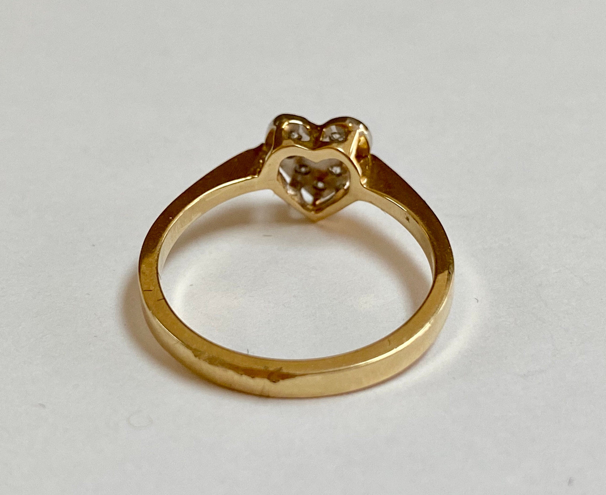 14K Yellow Gold Heart Diamond Ring - Size 6