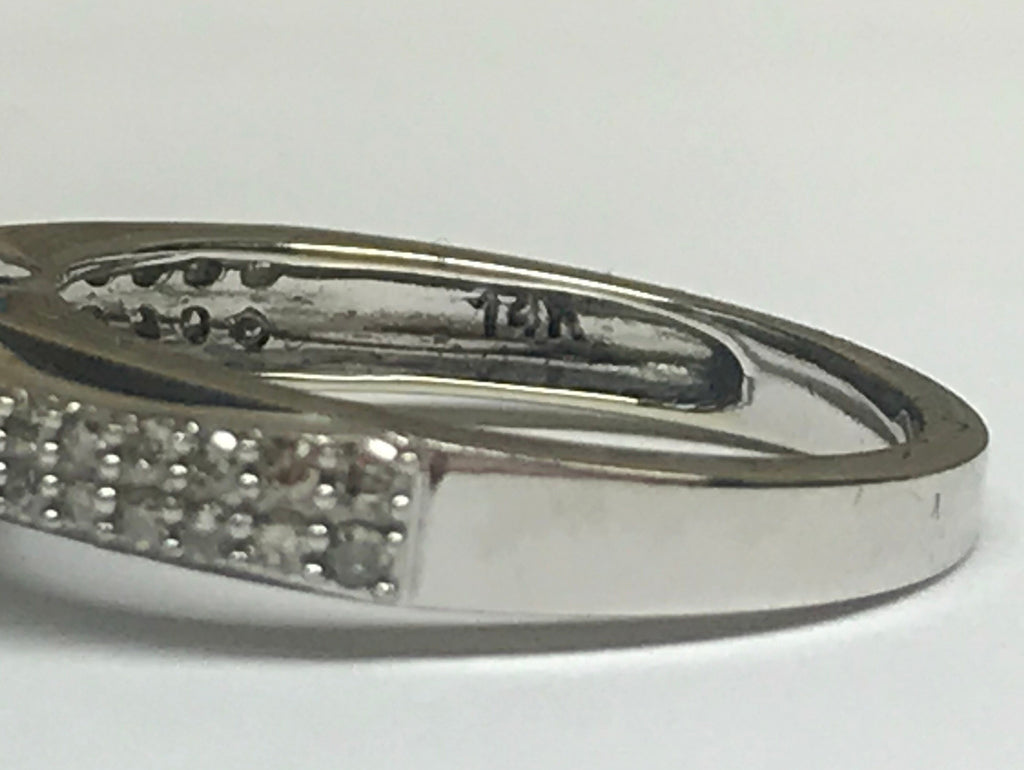 14K White Gold Aquamarine Ring with Diamond Accents, Size 7
