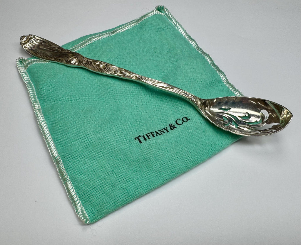 1880 Tiffany & Co. Sterling Silver Chrysanthemum Pattern Pierced Bowl Olive Spoon!!