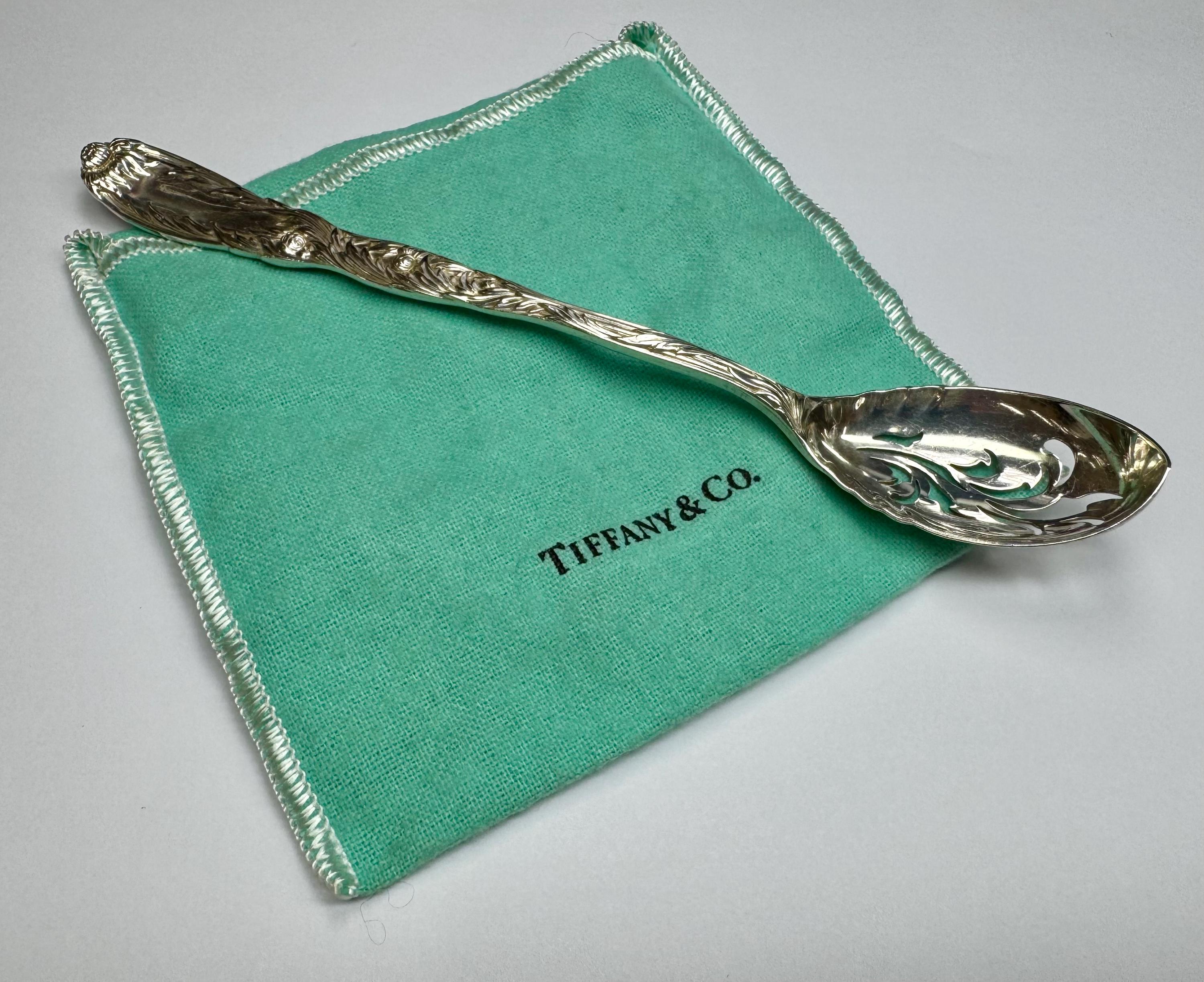 1880 Tiffany & Co. Sterling Silver Chrysanthemum Pattern Pierced Bowl Olive Spoon!!