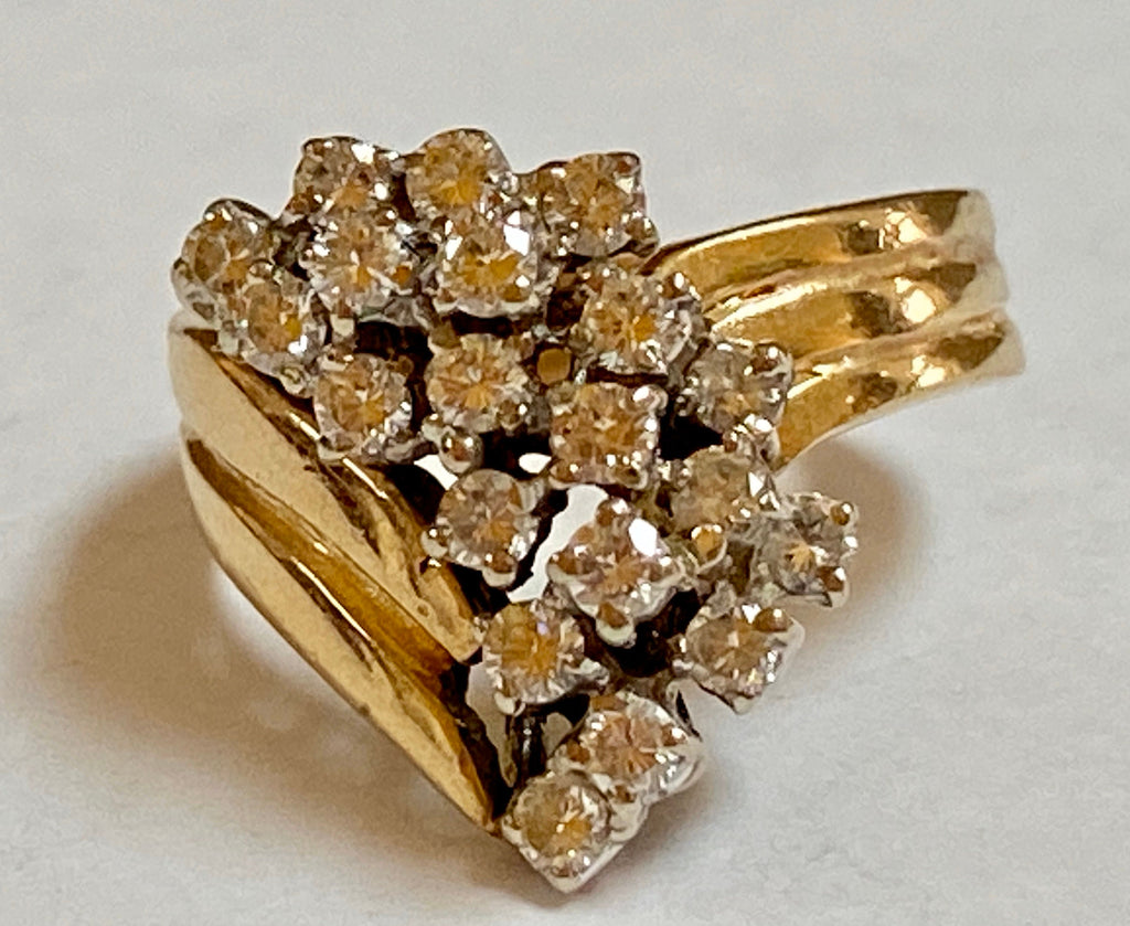 14K Yellow Solid Gold Diamond Cluster Women's Ring!!!! Size 5