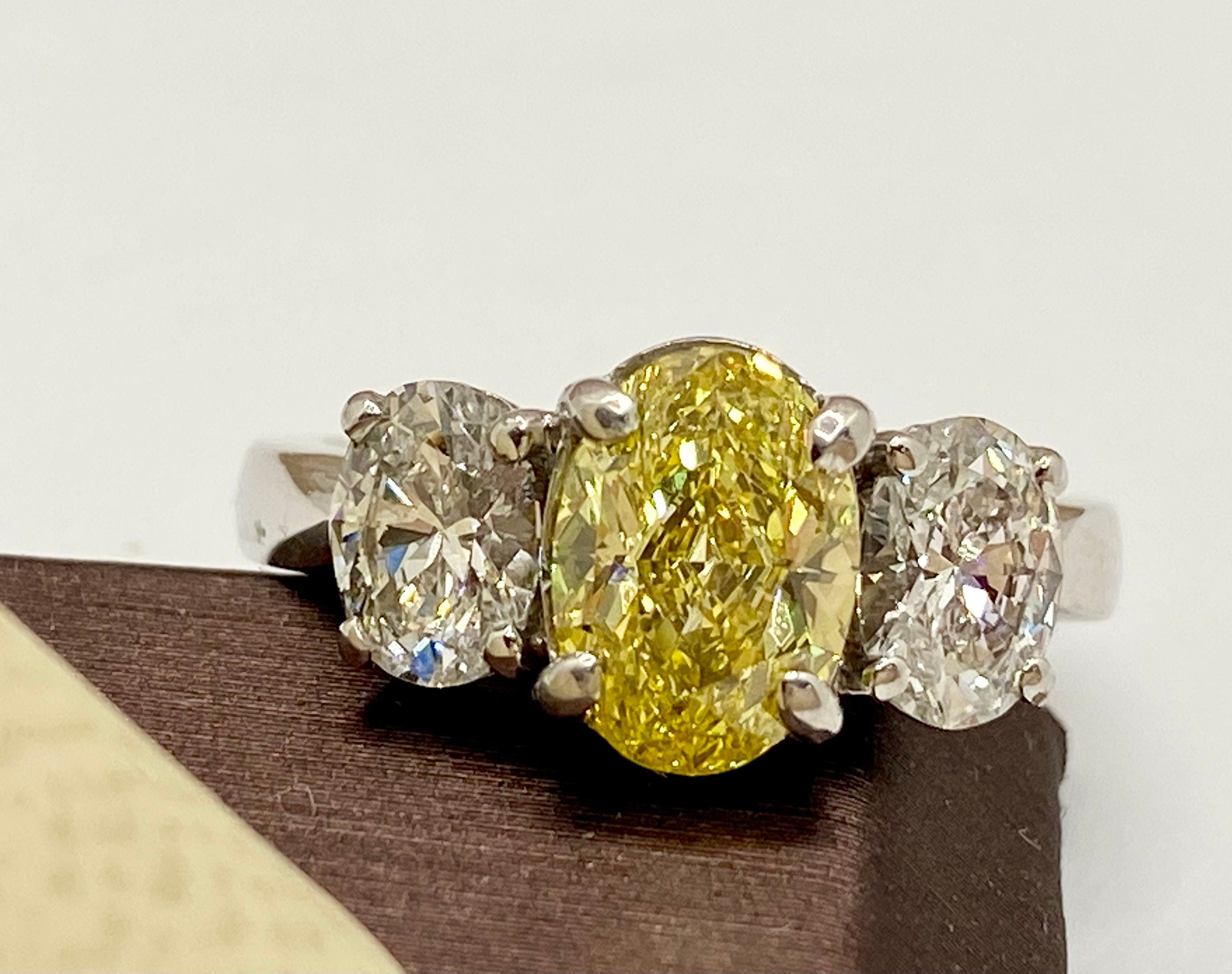 18K White Gold Fancy Yellow Diamond Ring, VS1 Clarity, Size 5 1/4