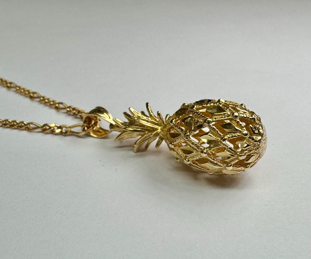 14K Yellow Gold 3D Pineapple Pendant, Hawaiian Charm