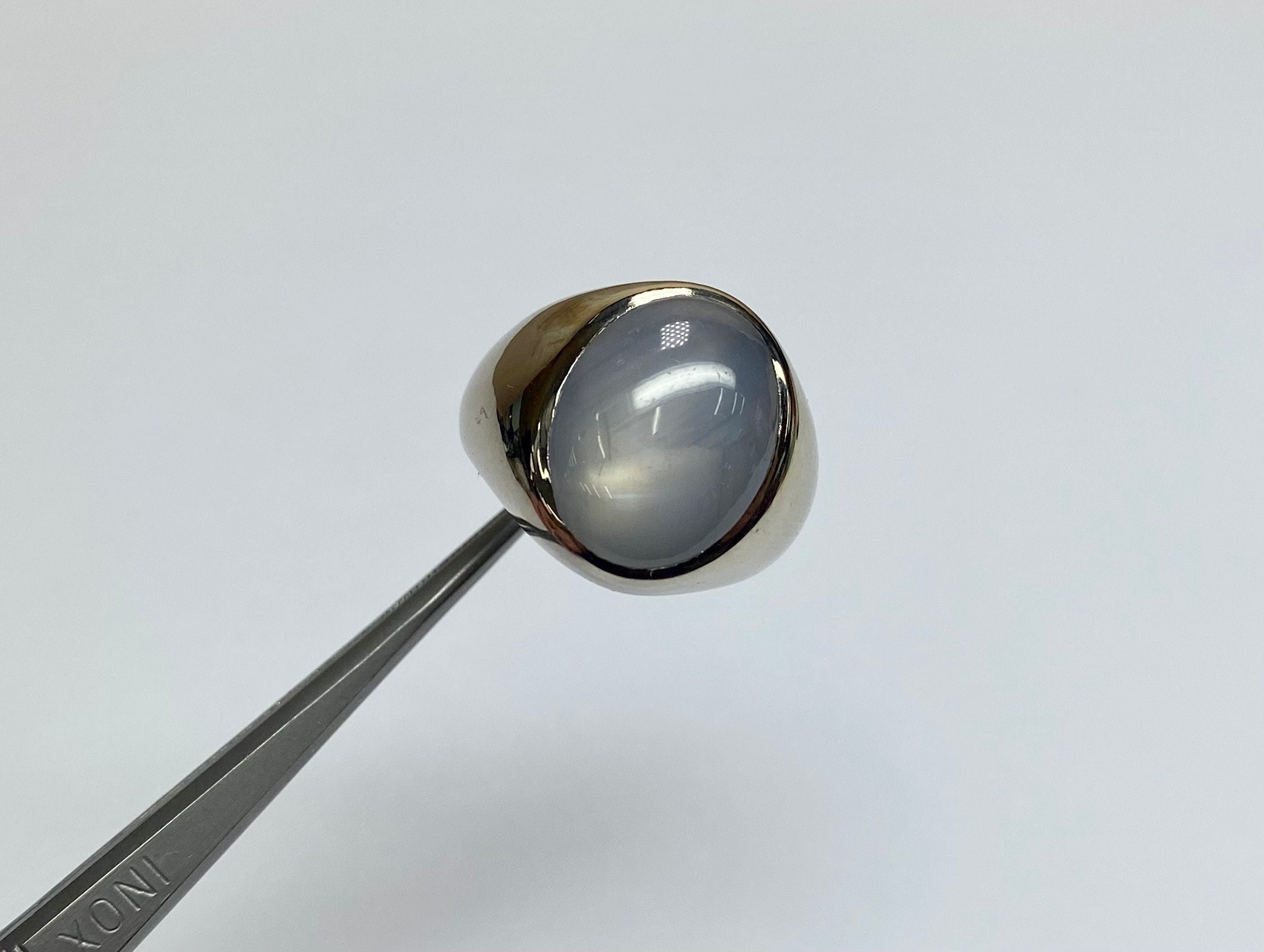 14K White Gold Star Sapphire Ring - Size 6 3/4