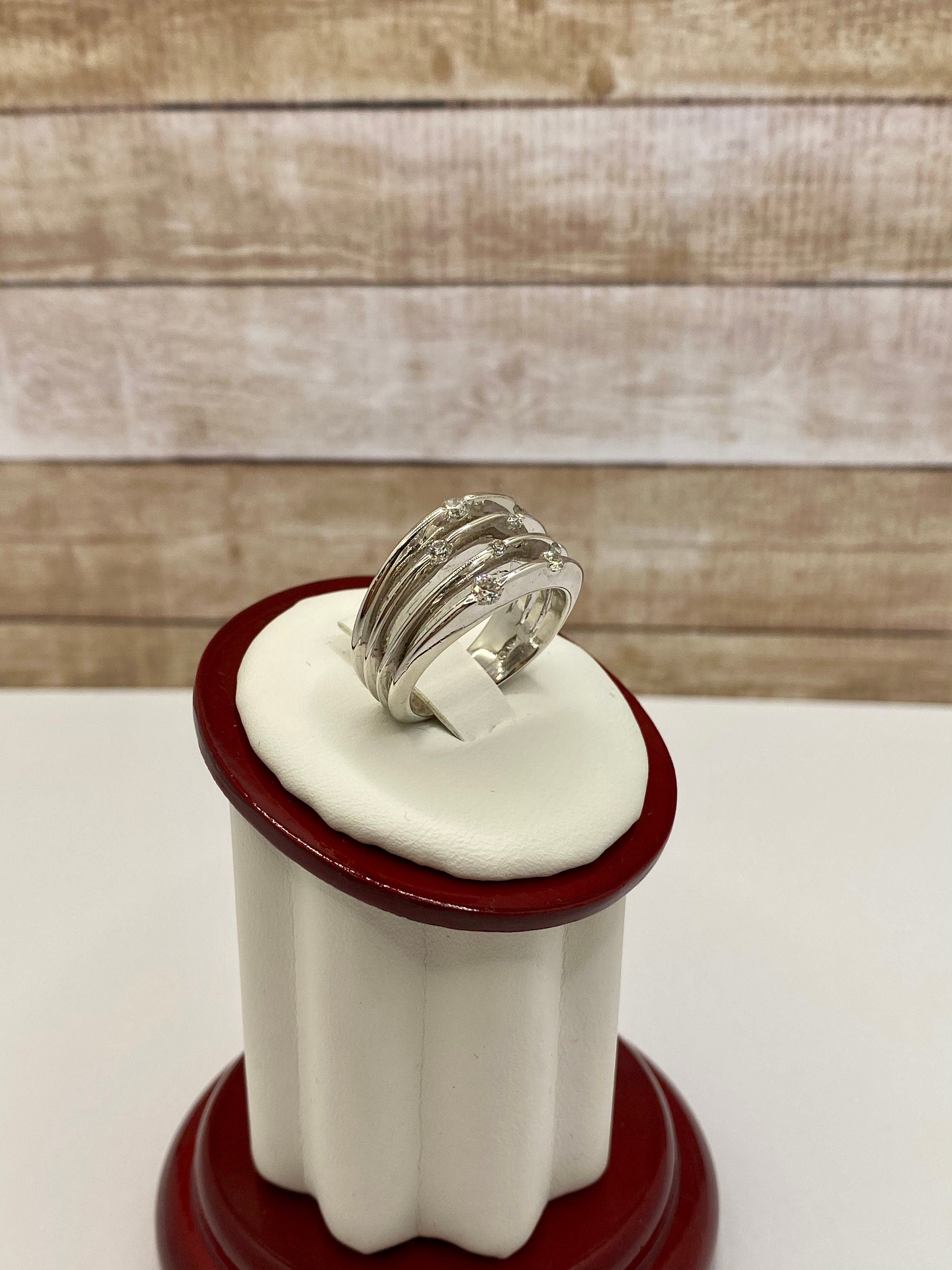 14k White Gold Diamond Ring - Size 6