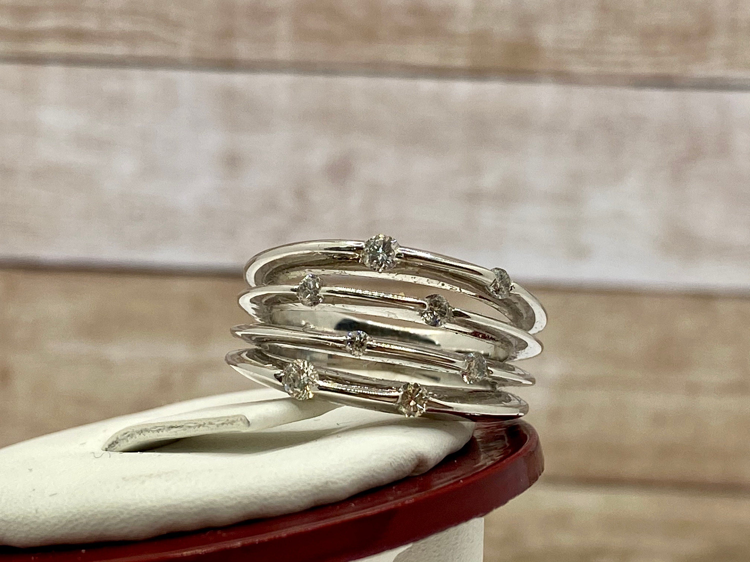 14k White Gold Diamond Ring - Size 6