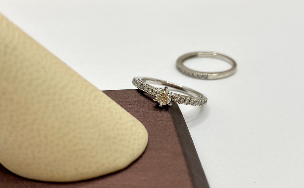 14K White Gold Diamond Wedding Ring Set - Size US 5
