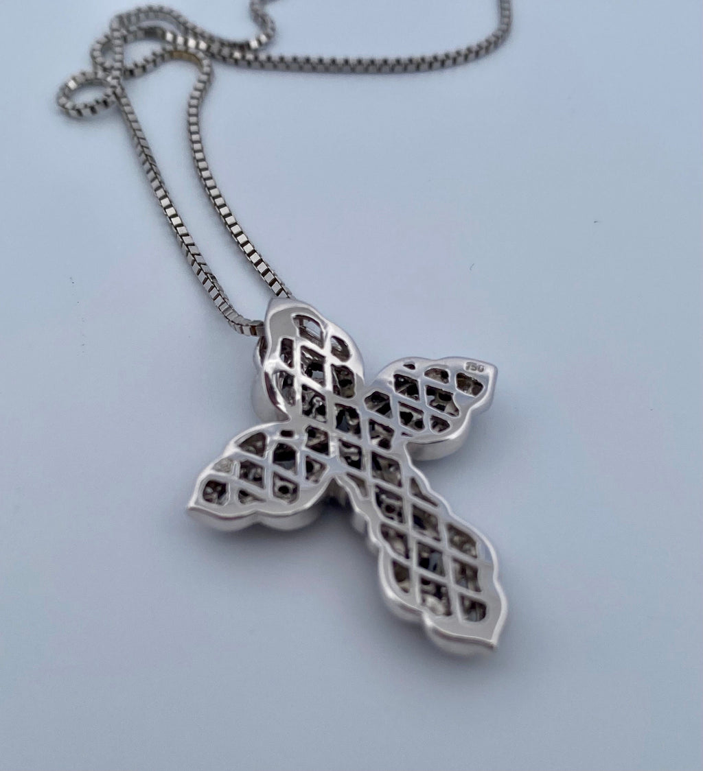 18K White Gold Diamond Cross Pendant: Champagne & White Diamonds