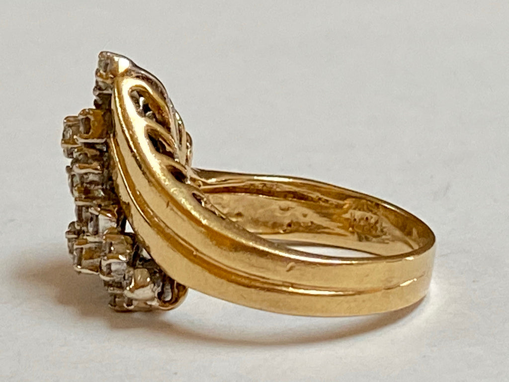 14K Yellow Solid Gold Diamond Cluster Women's Ring!!!! Size 5