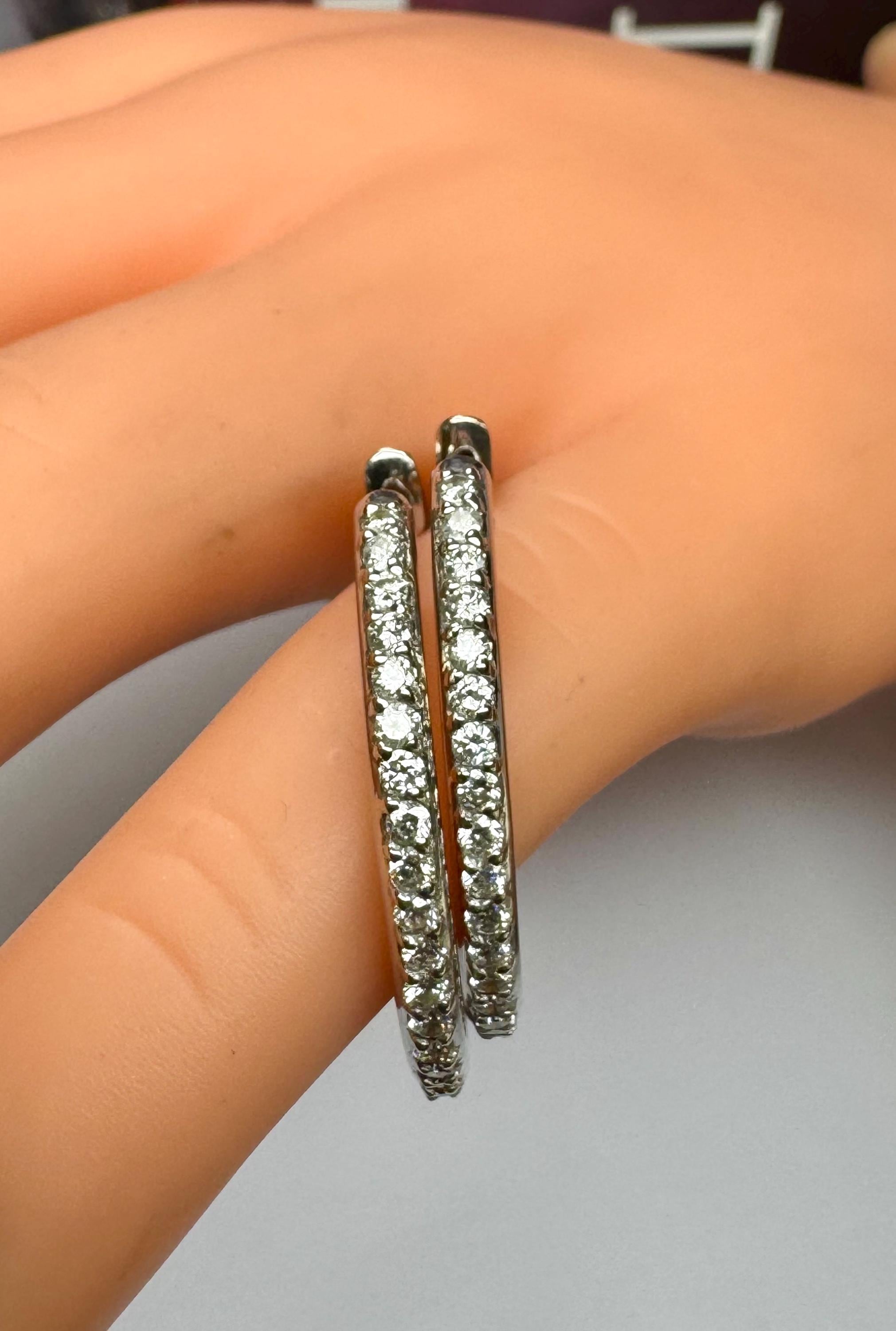 14k White Gold Diamond Hoop Earrings: 0.30ct TCW