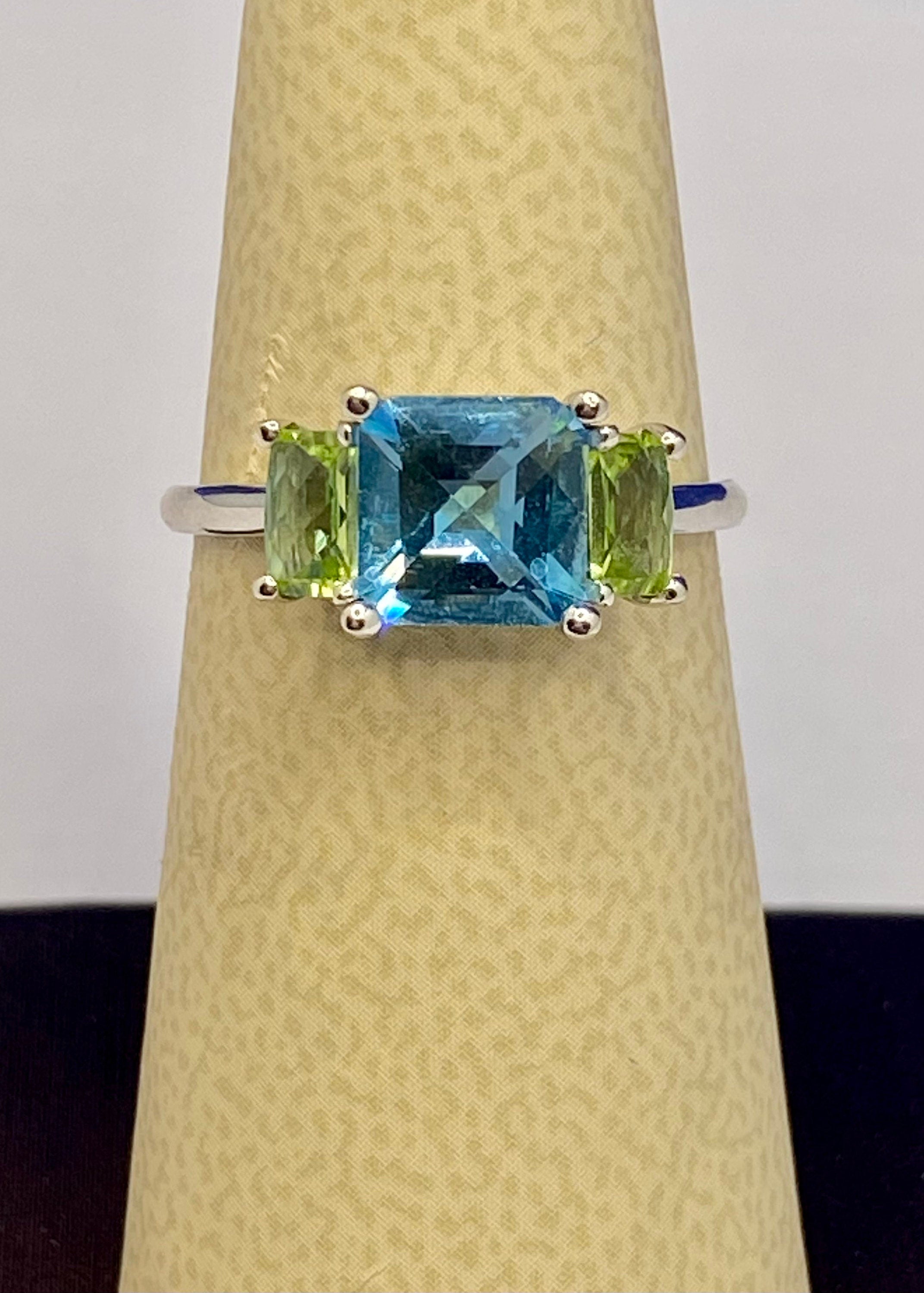 14K White Gold Emerald Cut Aquamarine and Peridot Ring