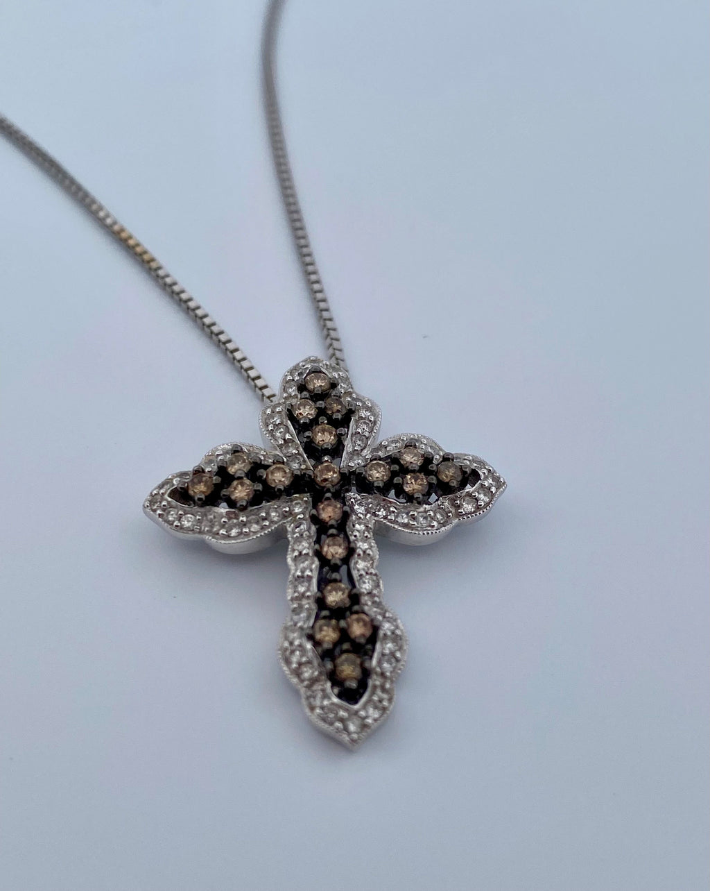 18K White Gold Diamond Cross Pendant: Champagne & White Diamonds