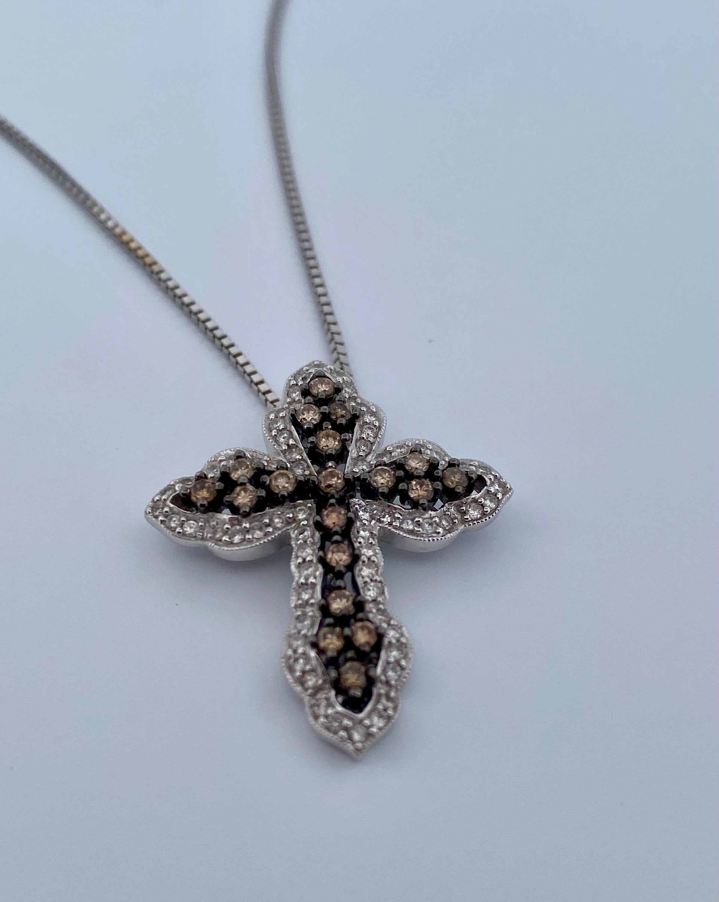 18K White Gold Diamond Cross Pendant: Champagne & White Diamonds