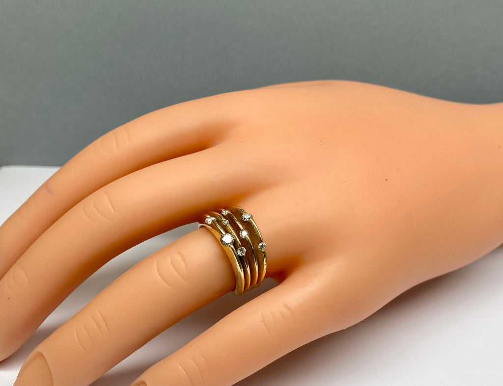 14k Yellow Gold Diamond Ring - Size 7