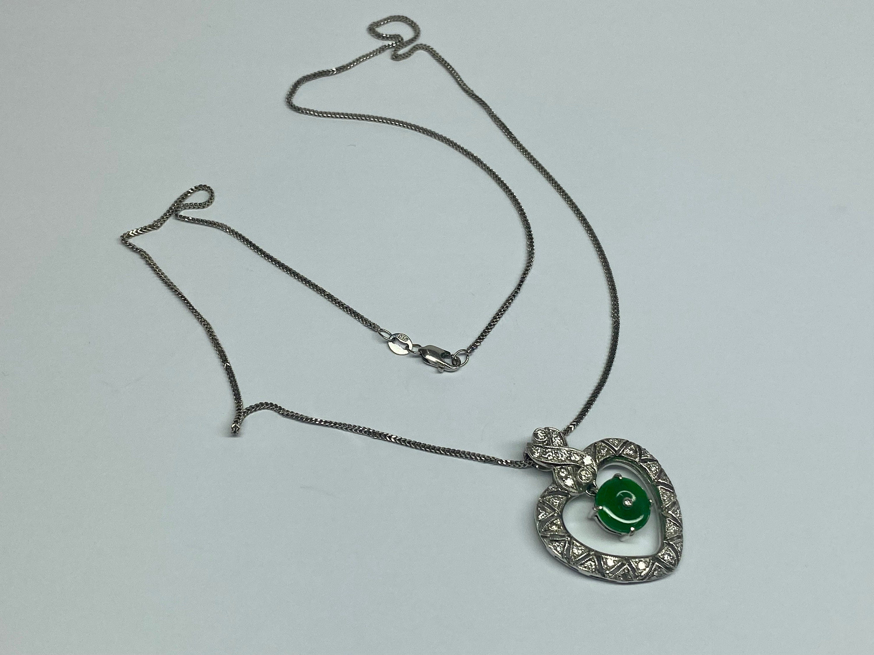 18K White Gold Diamond & Jadeite Jade Heart Pendant Necklace