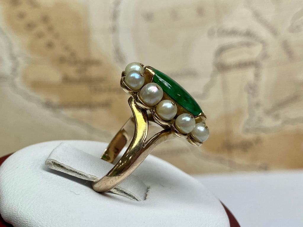 14K Yellow Gold Green Jade & Seed Pearl Ring - Size 4 1/2