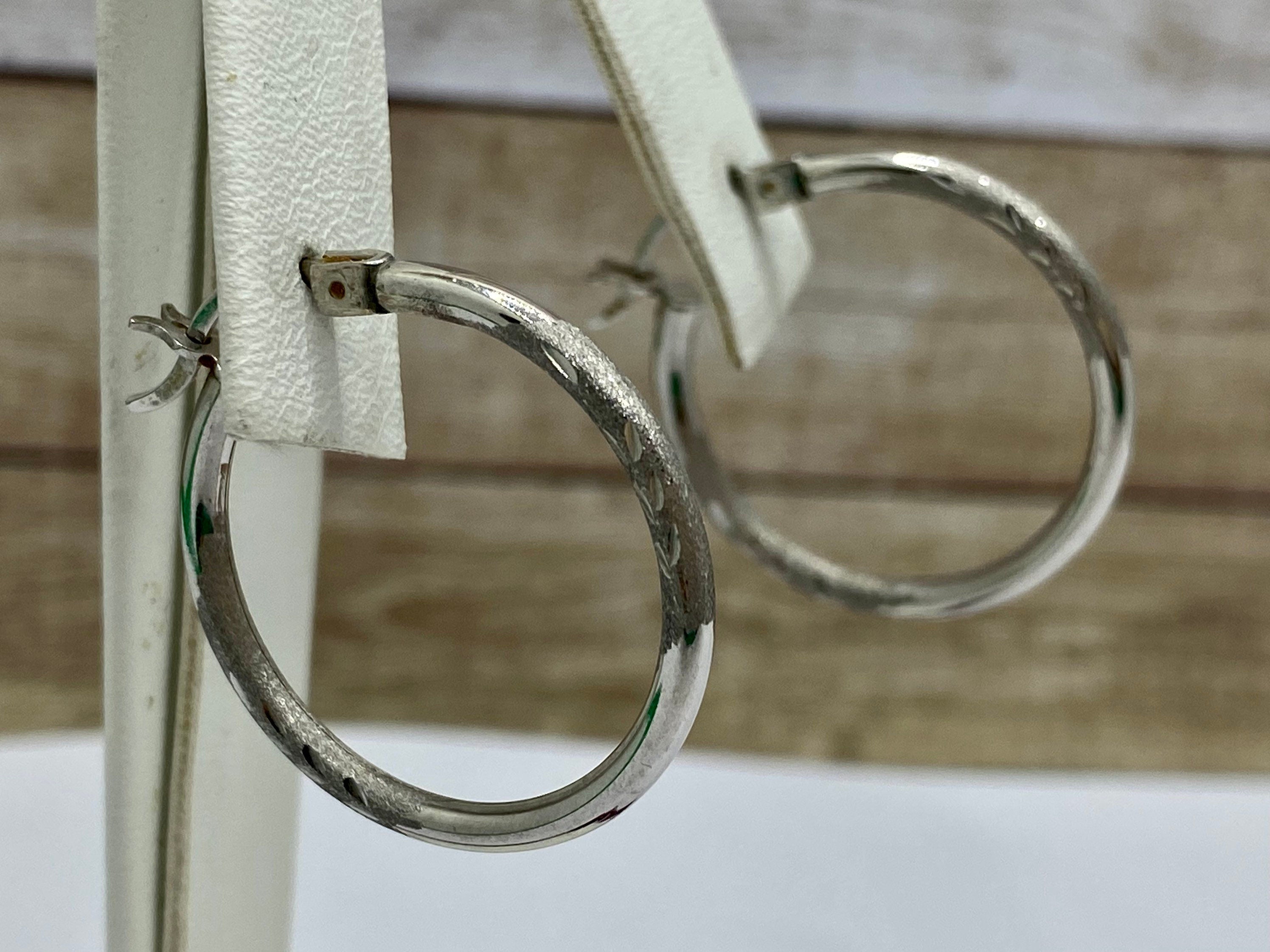 14K White Gold Hoop Earring Set !!!